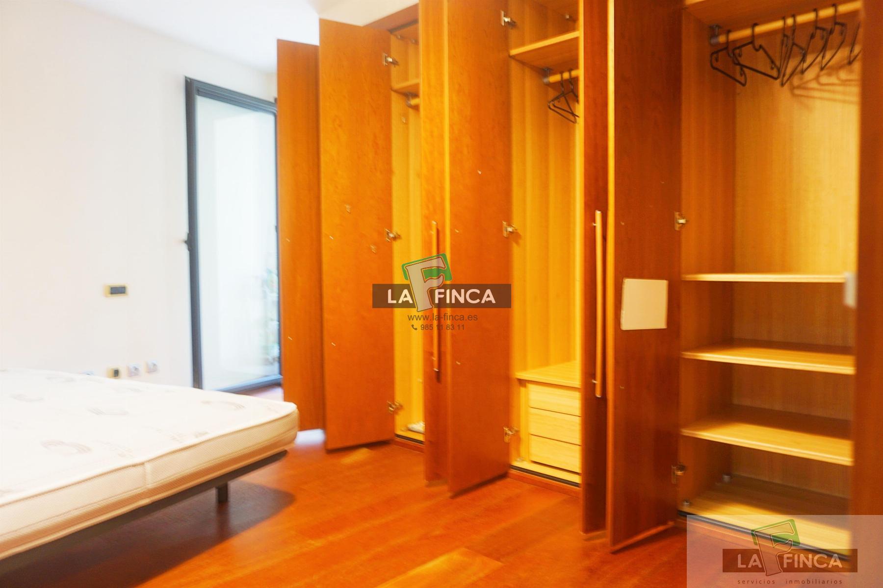 For sale of flat in Oviedo