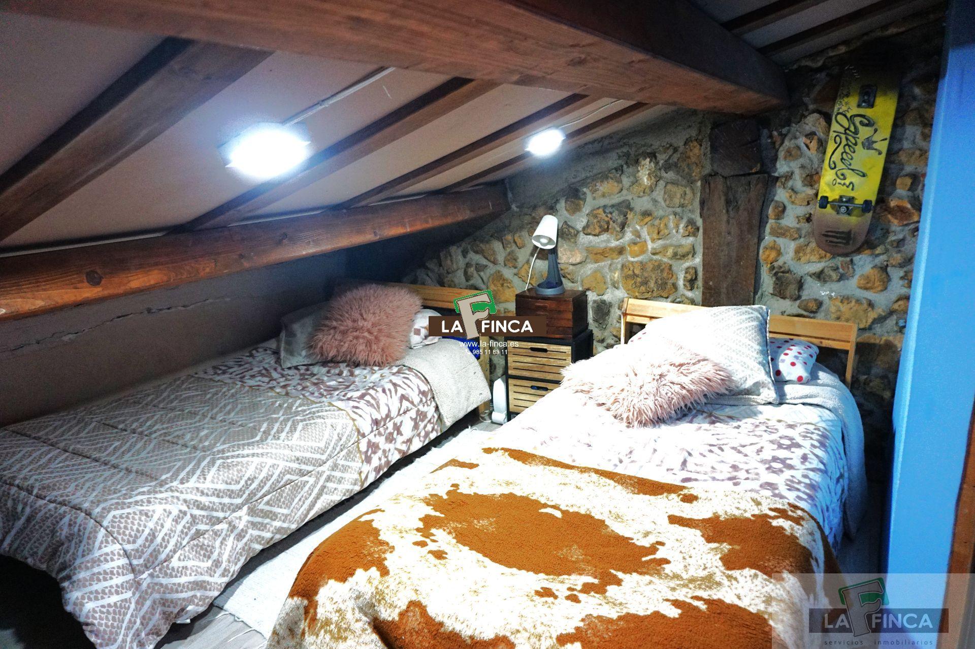 For sale of house in Siero