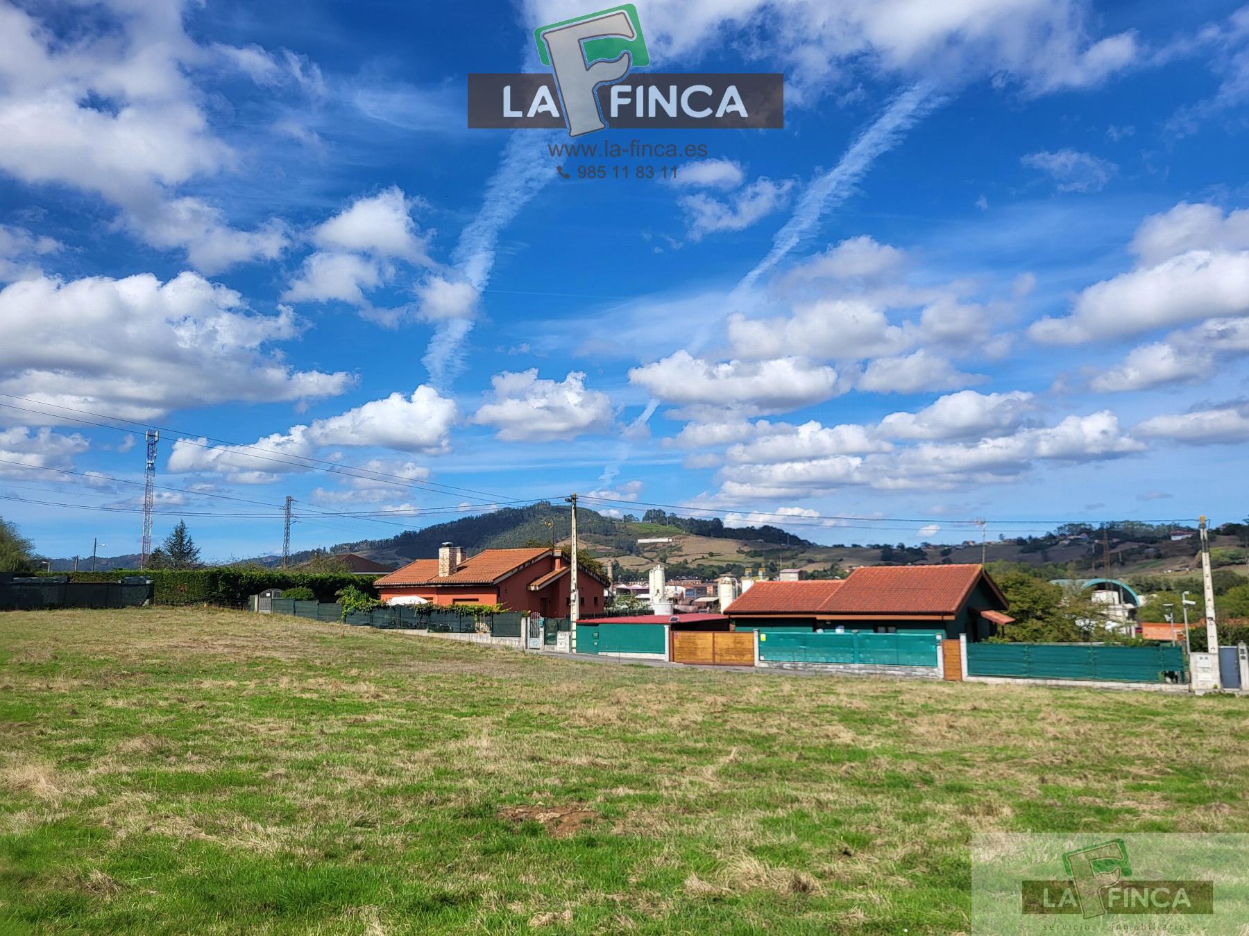 Venta de terreno en Llanera