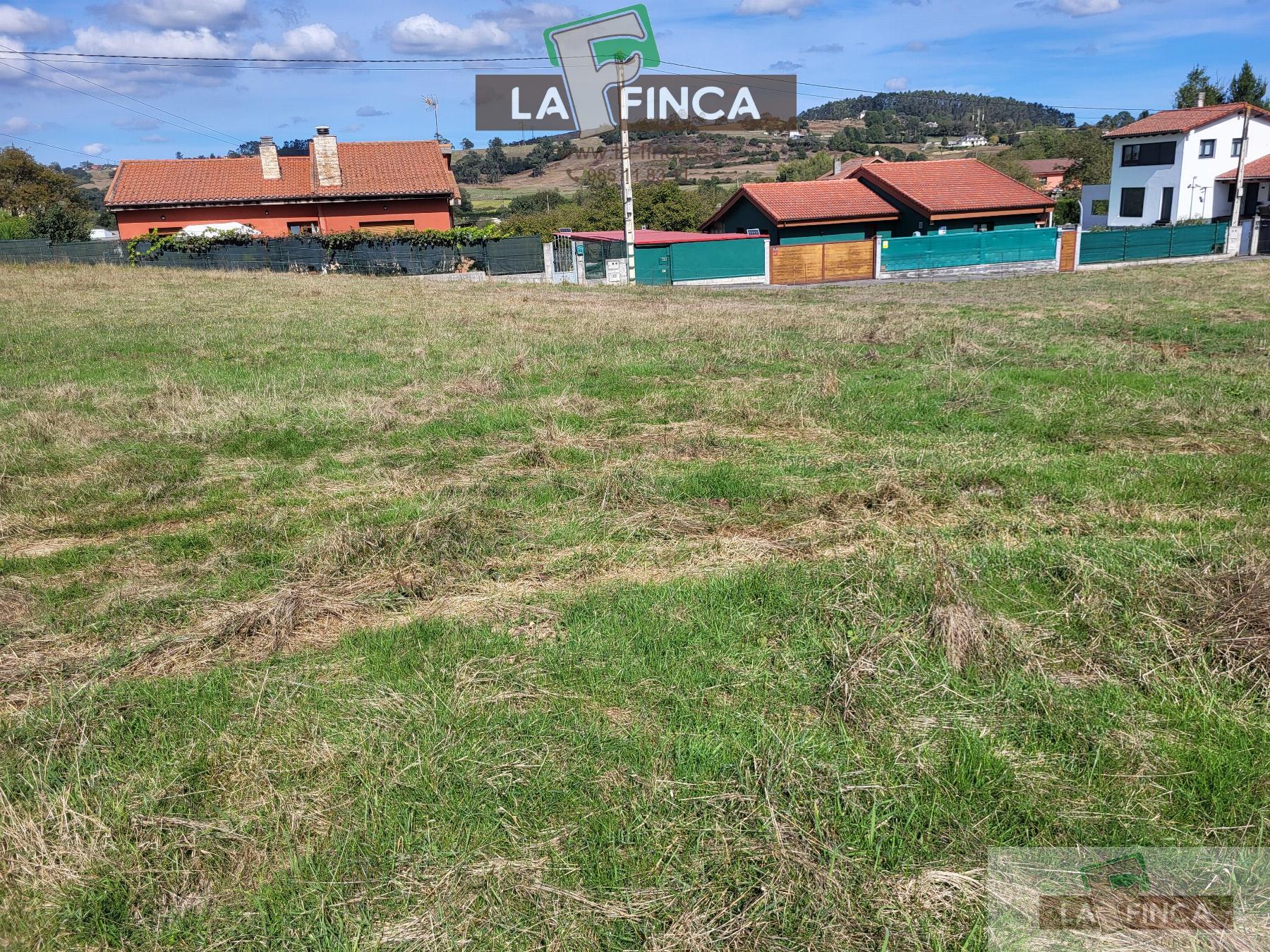 Venta de terreno en Llanera