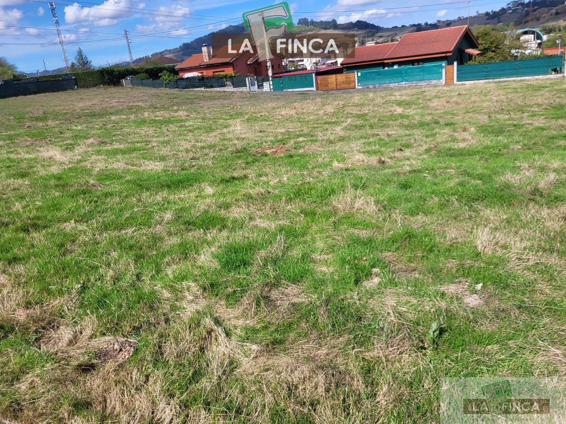 Venta de terreno en Llanera