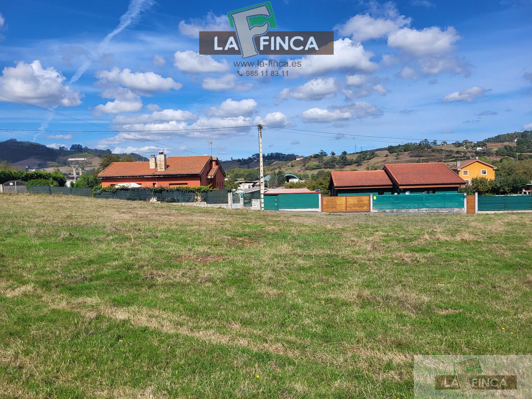 Venta de terreno en Llanera