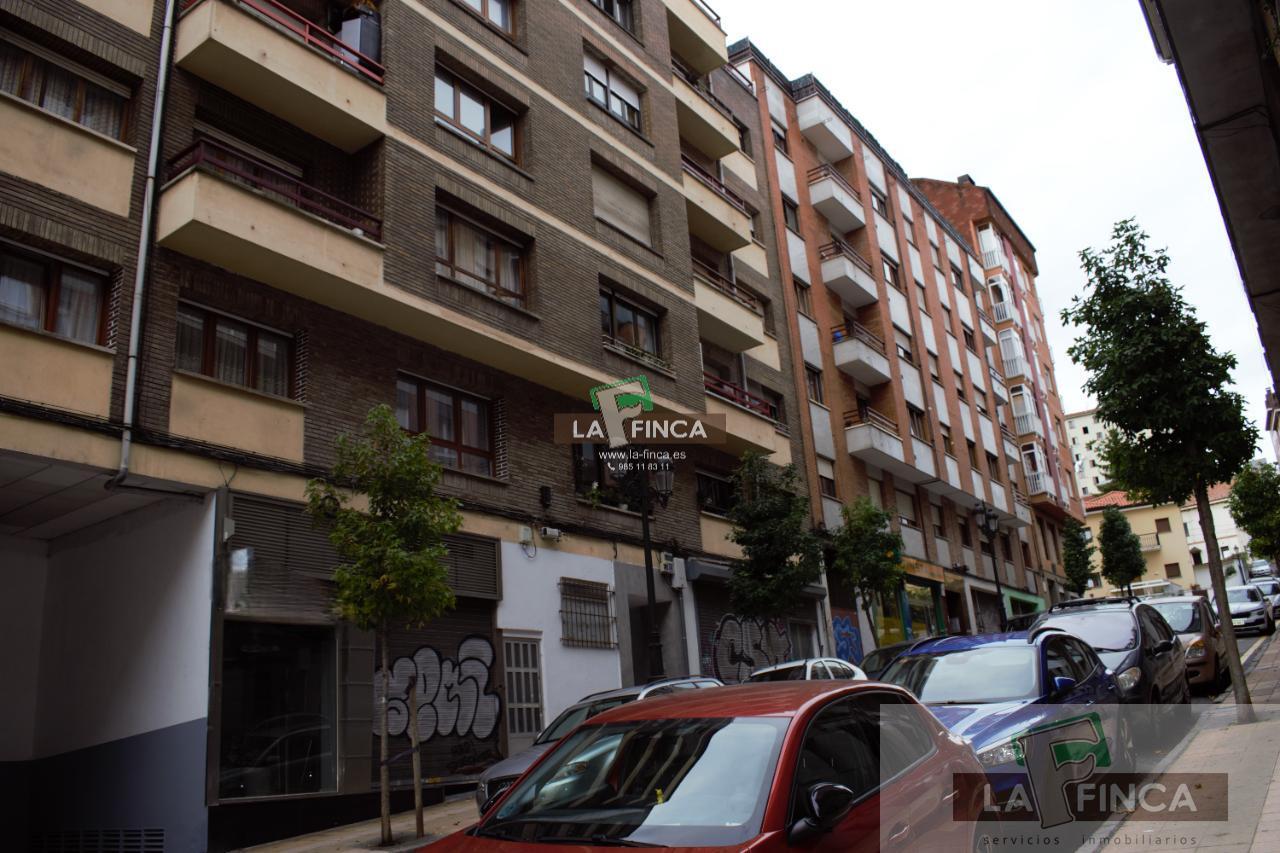 Venta de piso en Oviedo