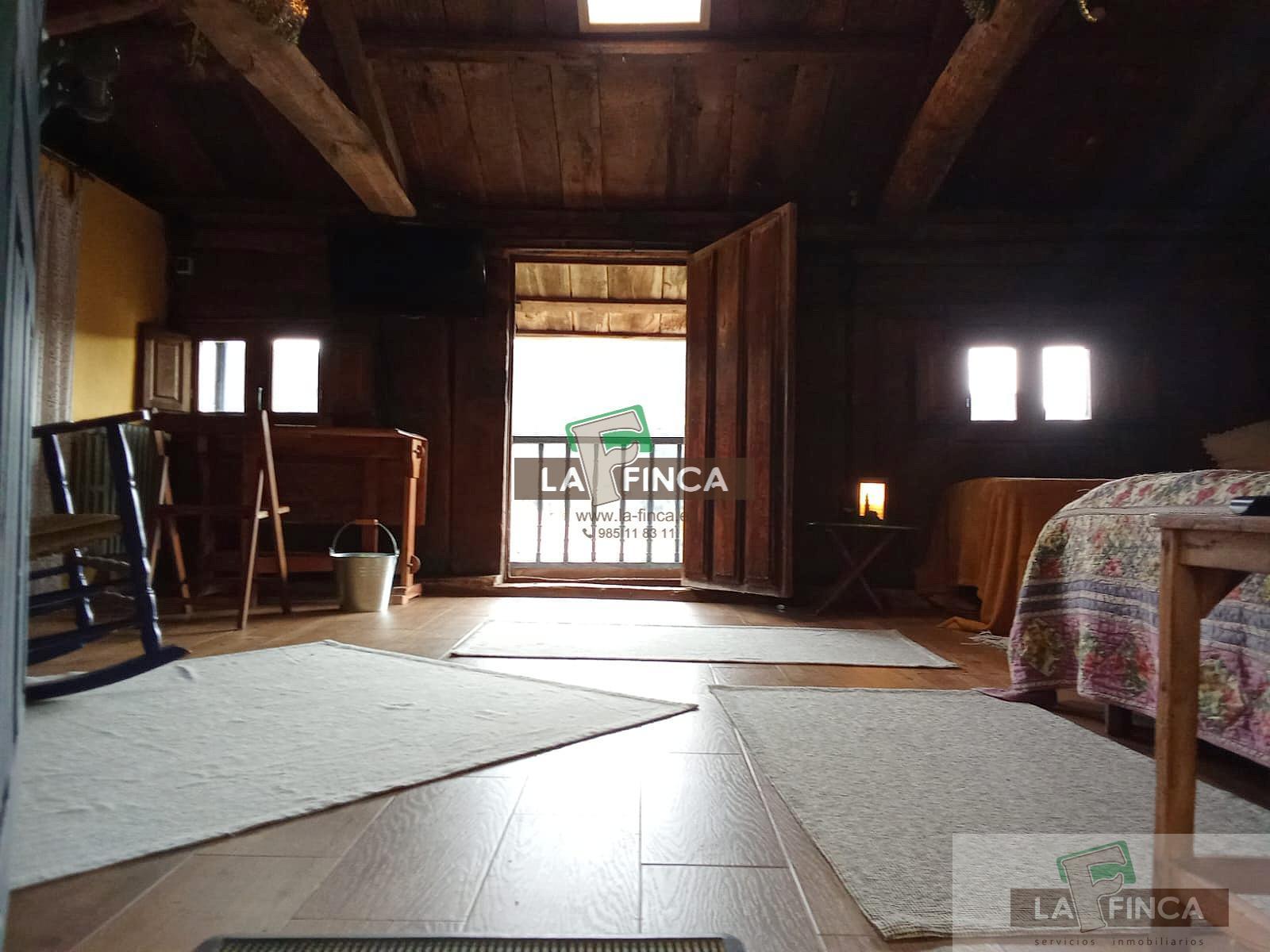 Venta de casa en Pravia