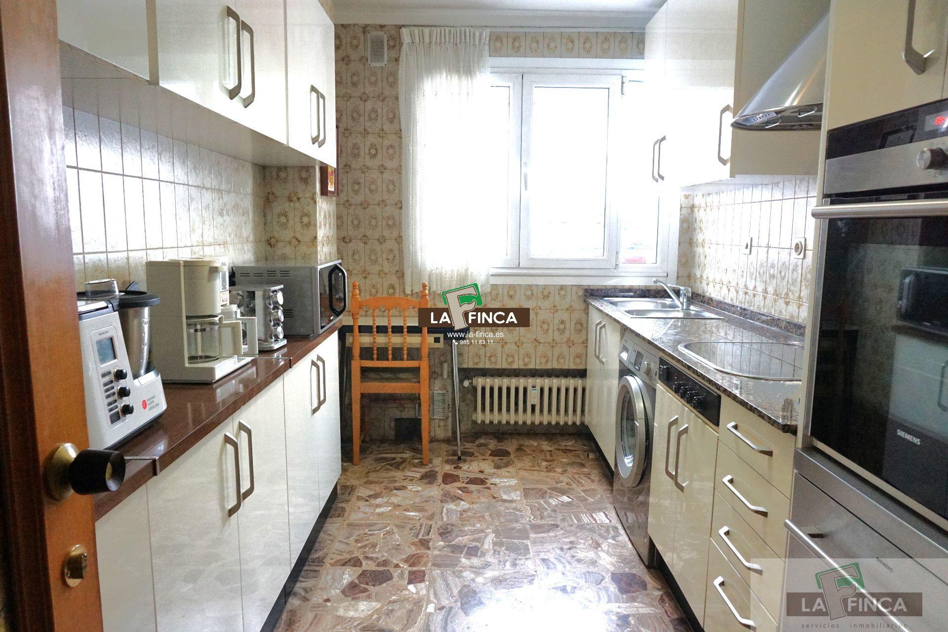 For sale of flat in Oviedo