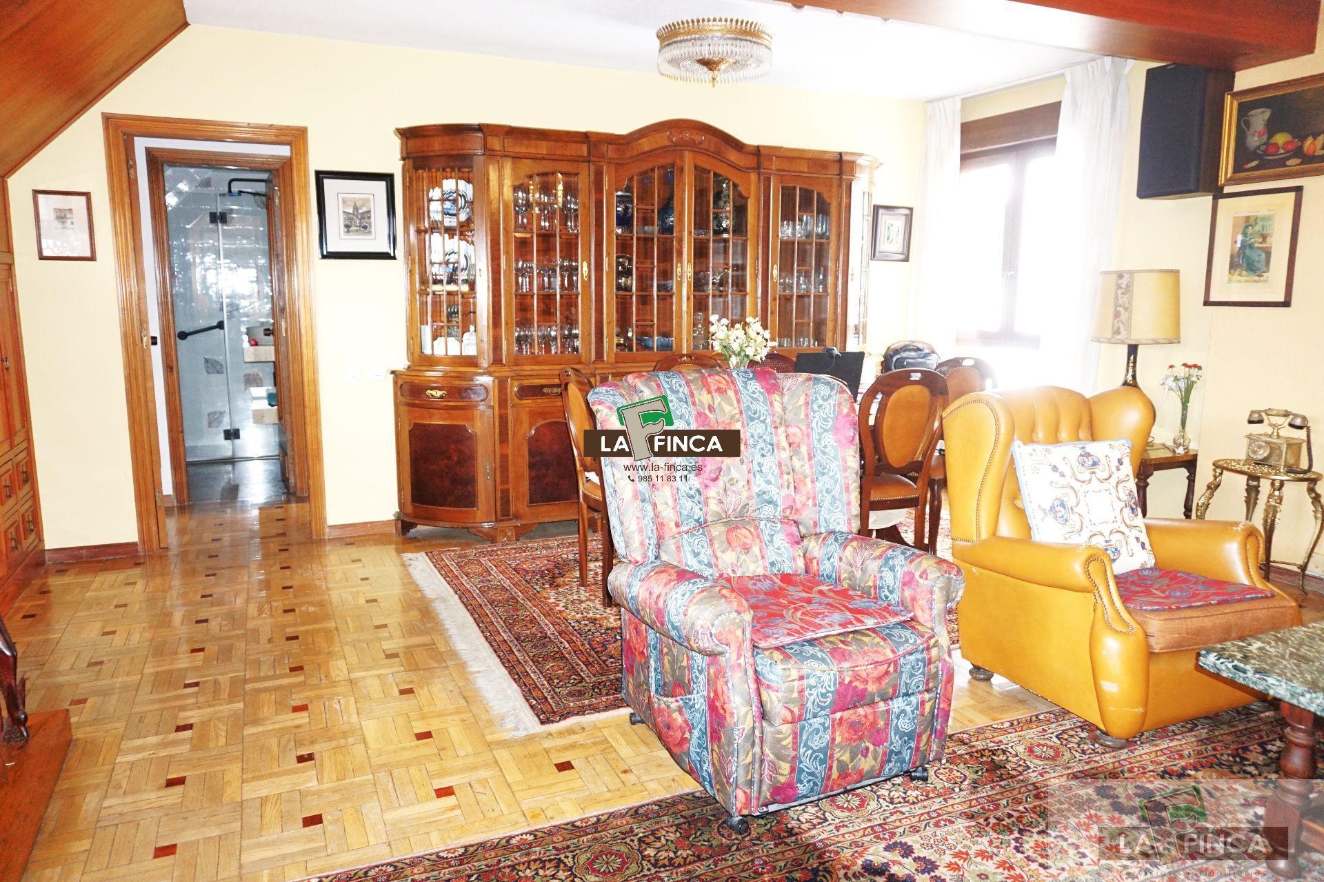 For sale of flat in Oviedo