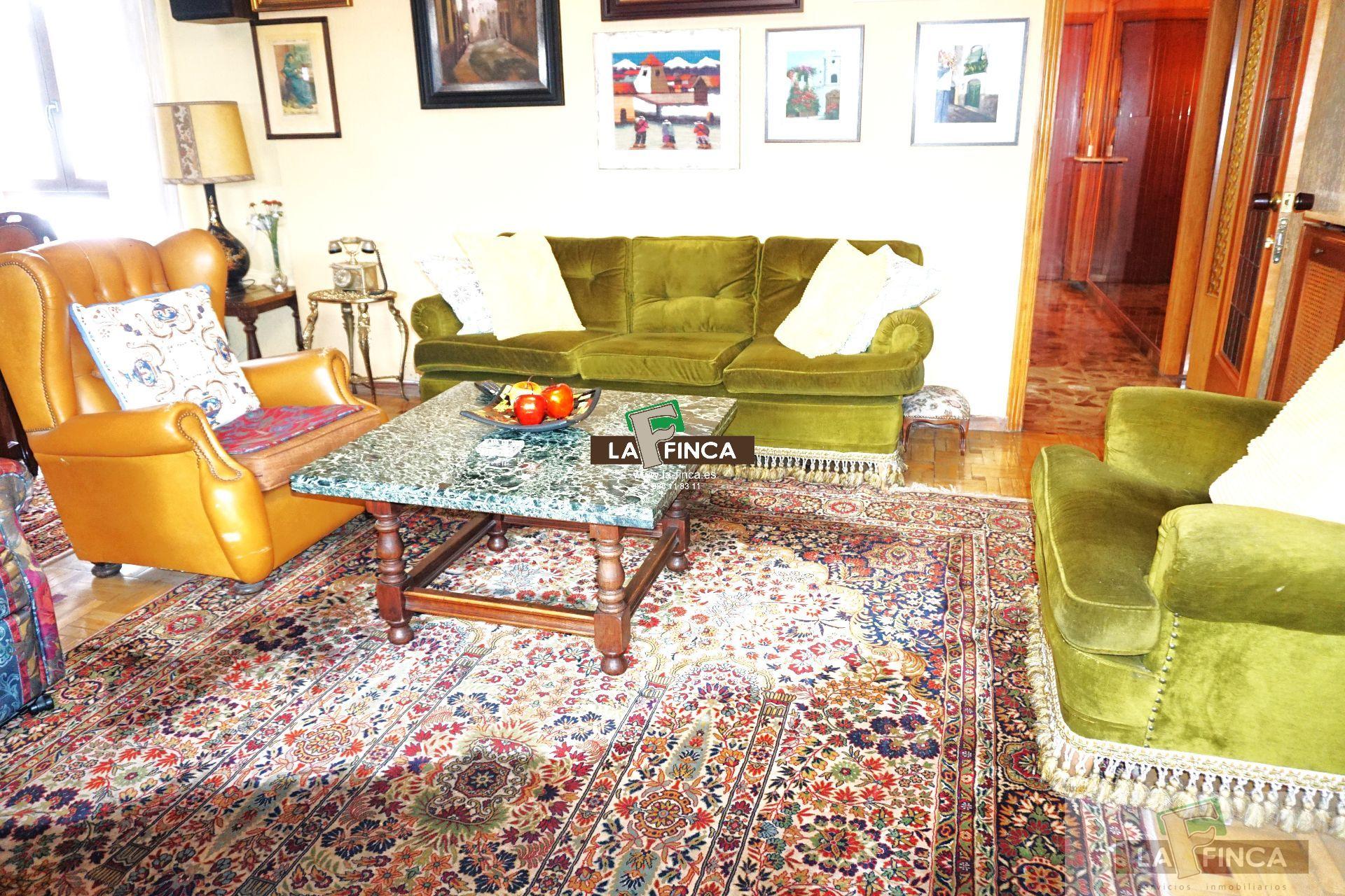 For sale of flat in Oviedo