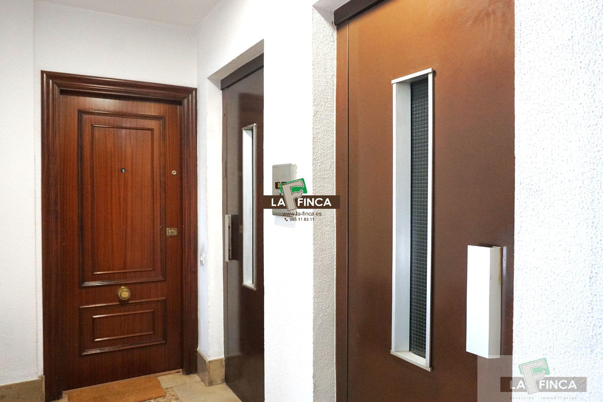 For sale of flat in Oviedo