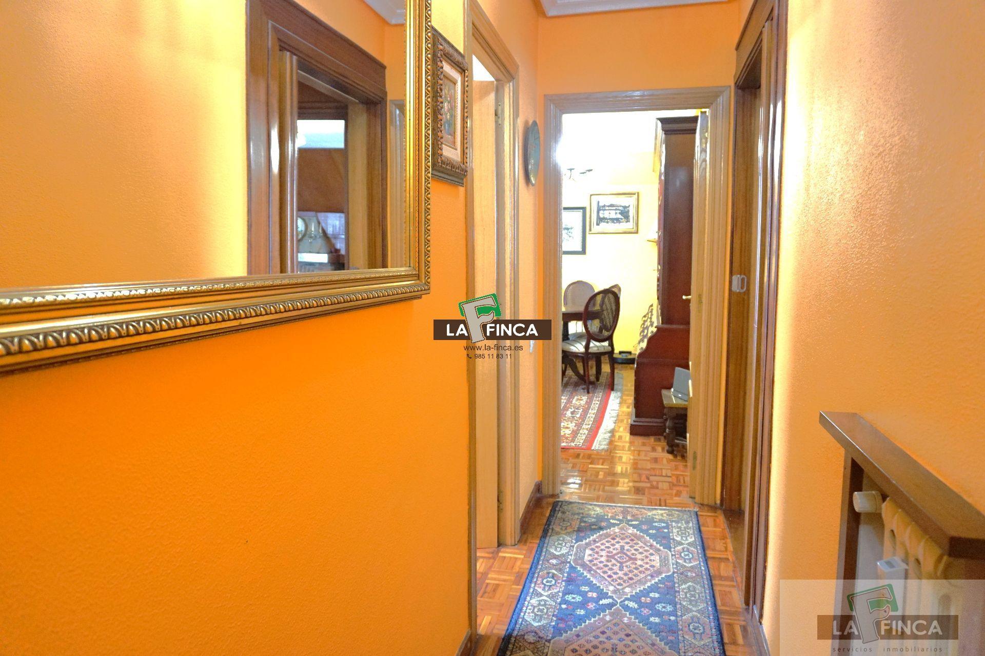 For sale of flat in Oviedo