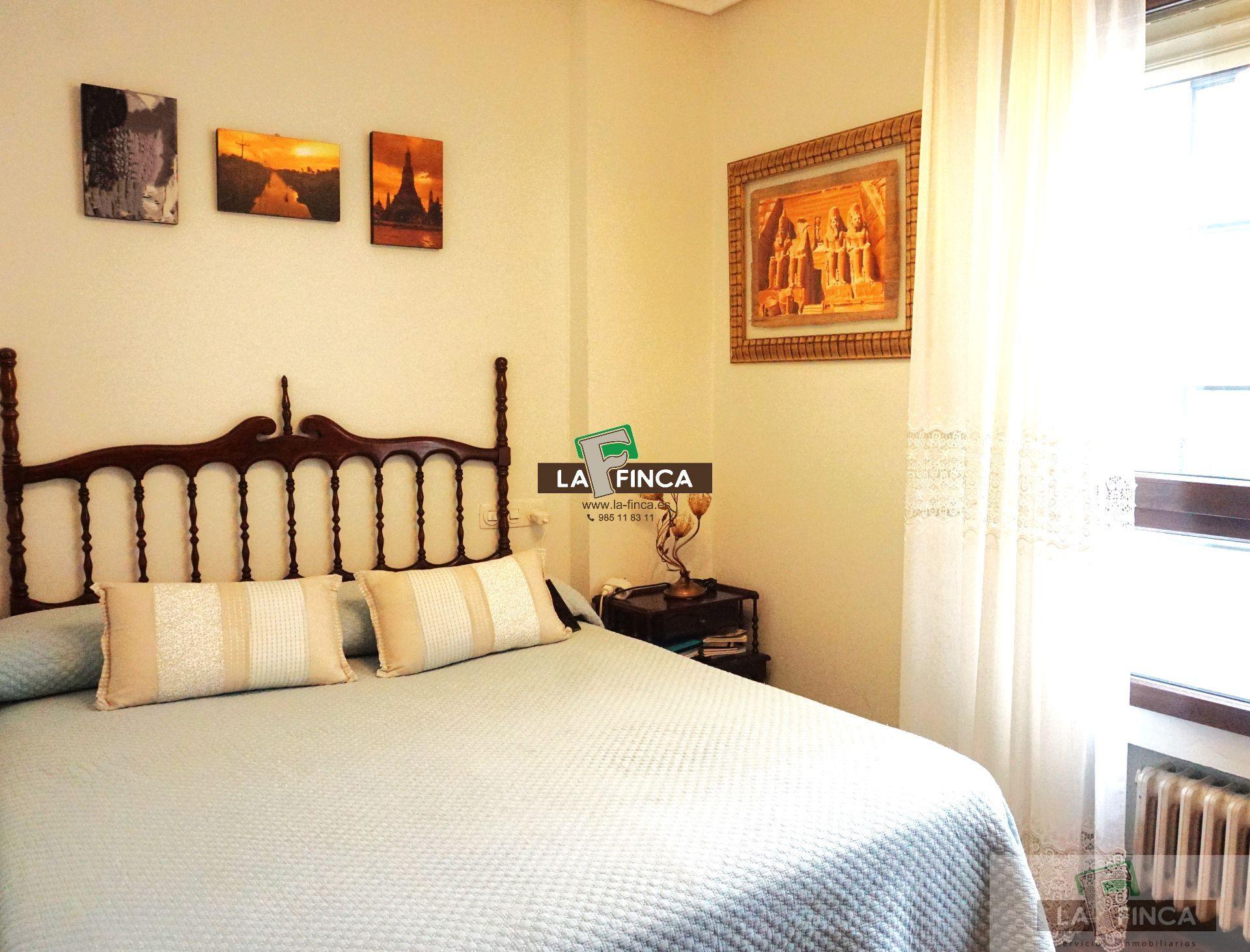 For sale of flat in Oviedo