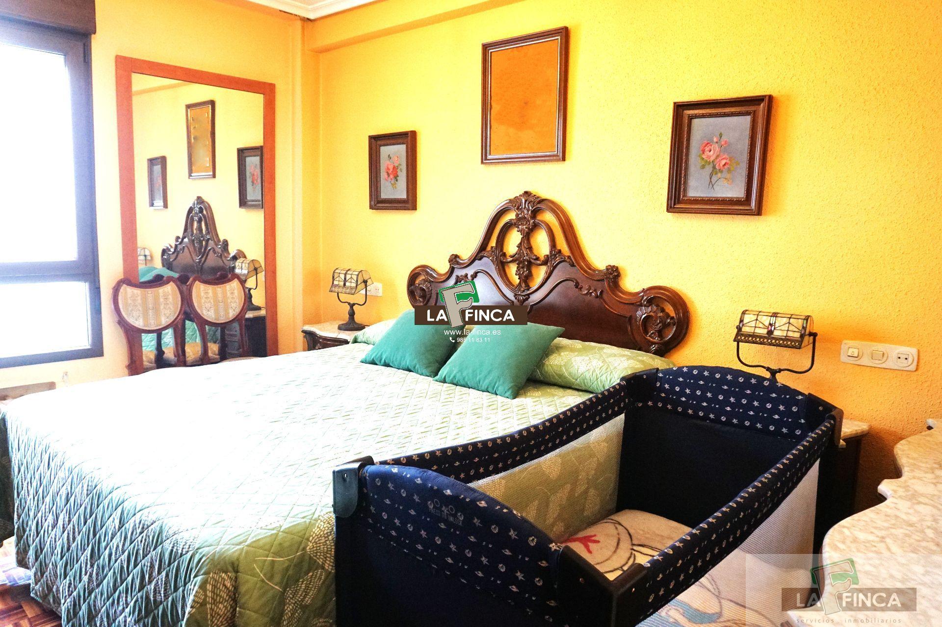 For sale of flat in Oviedo