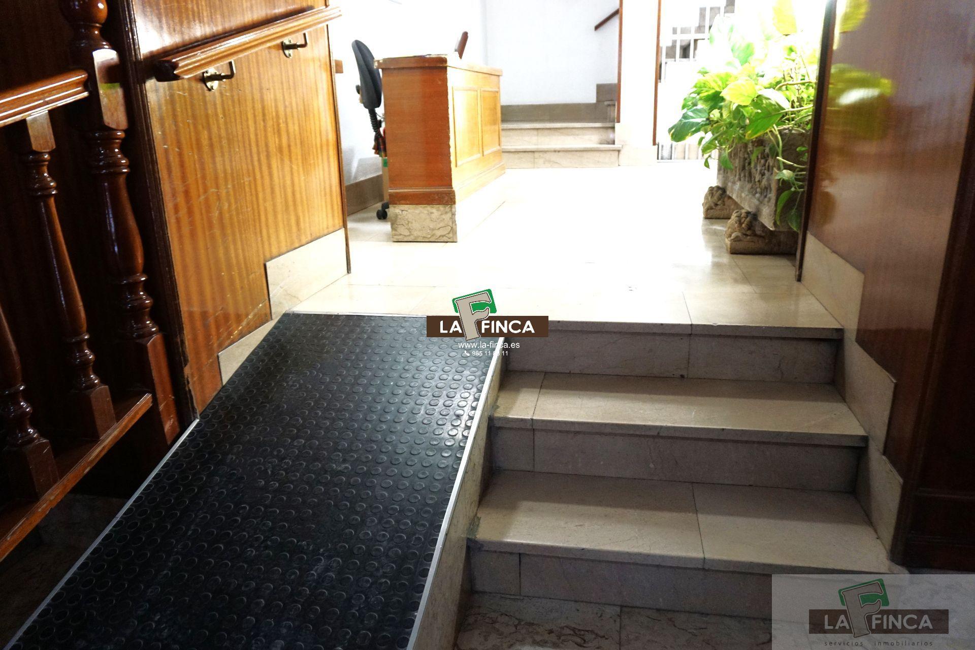 For sale of flat in Oviedo