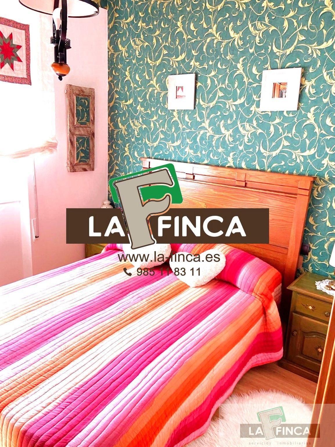 For sale of flat in León