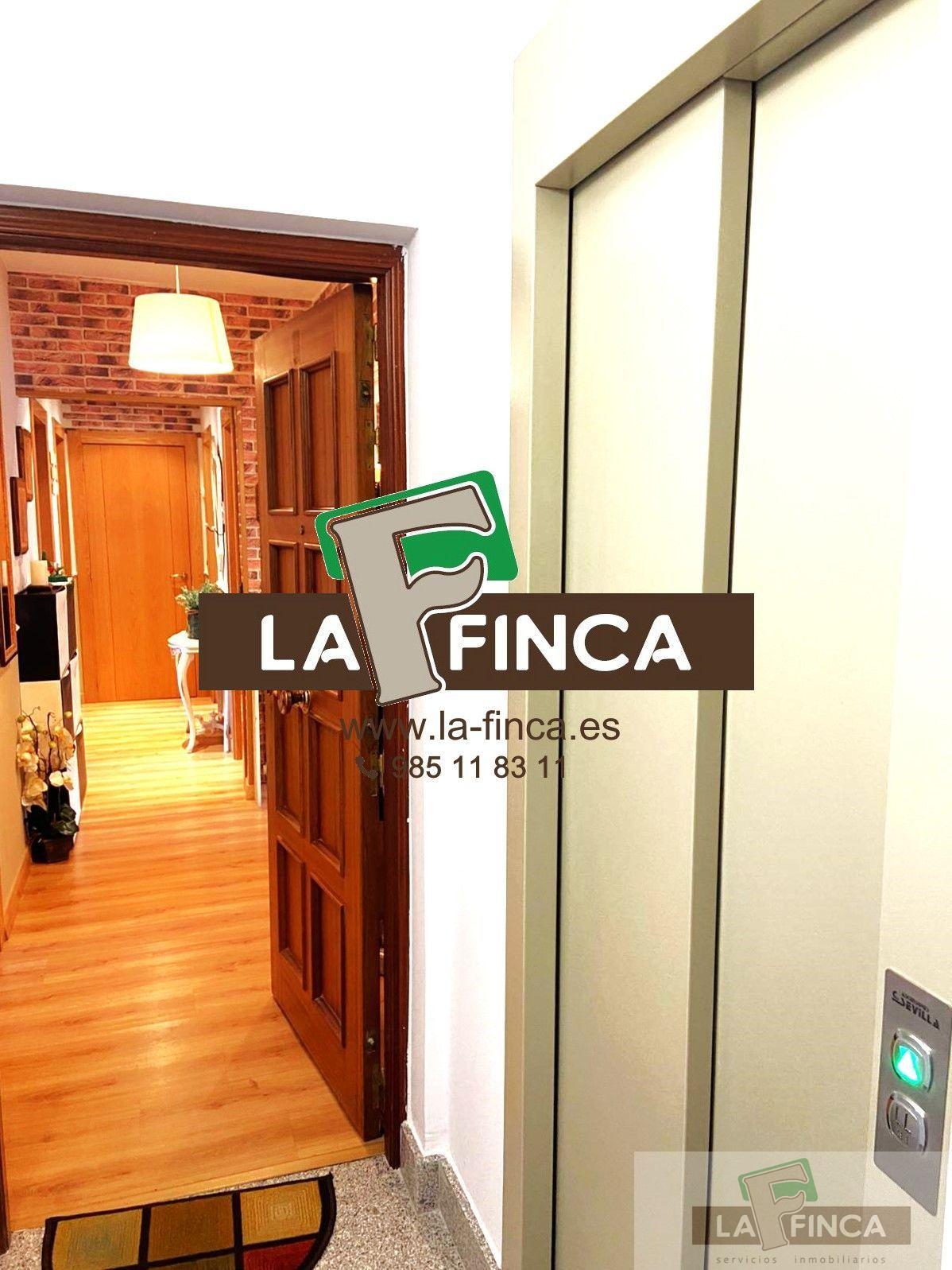 For sale of flat in León