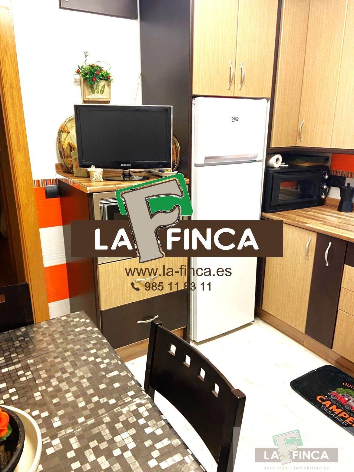 For sale of flat in León