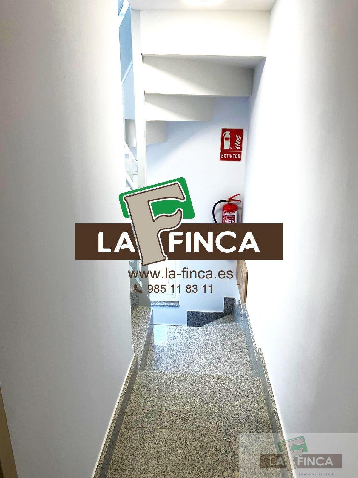 For sale of flat in León