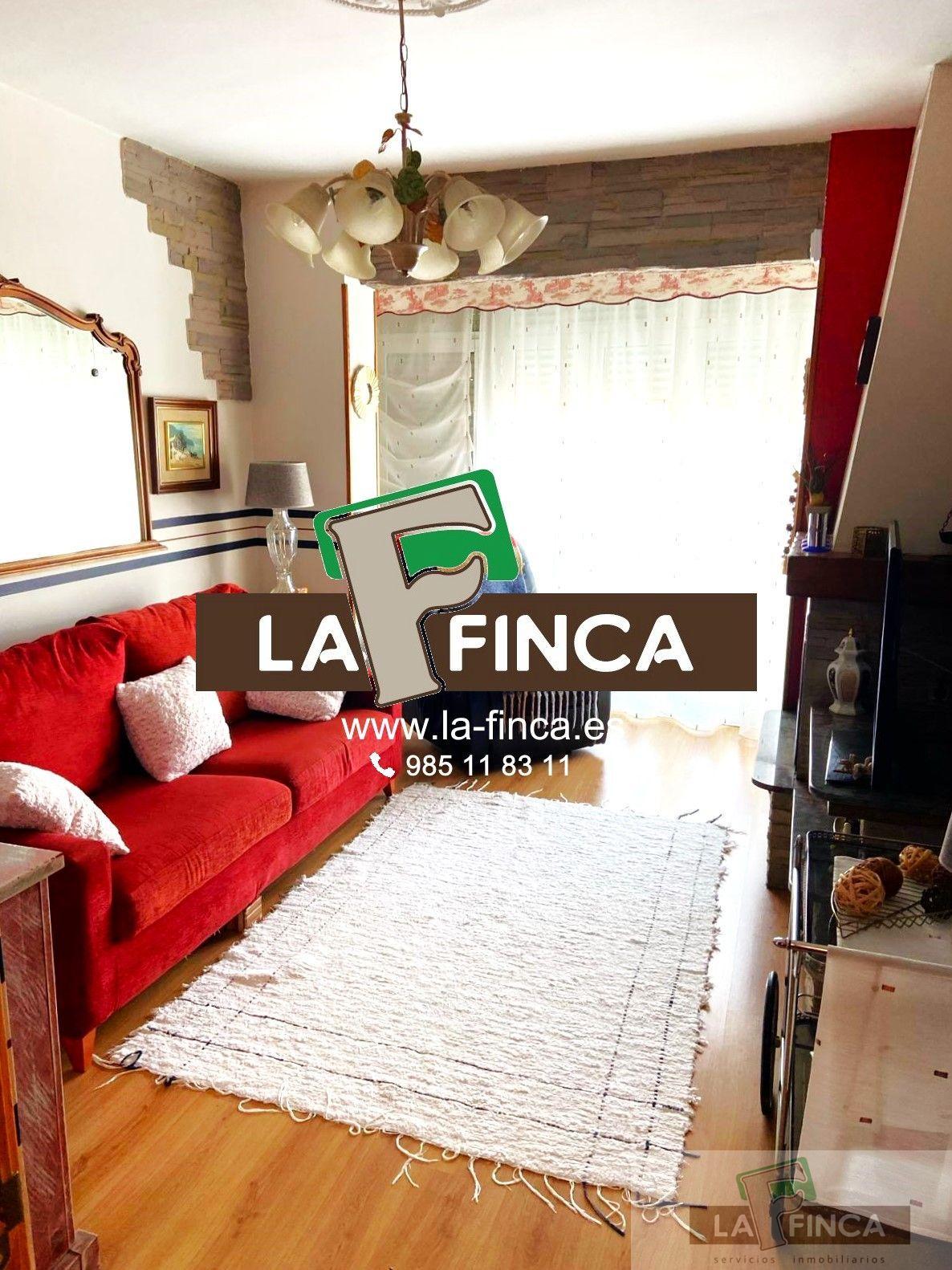 For sale of flat in León