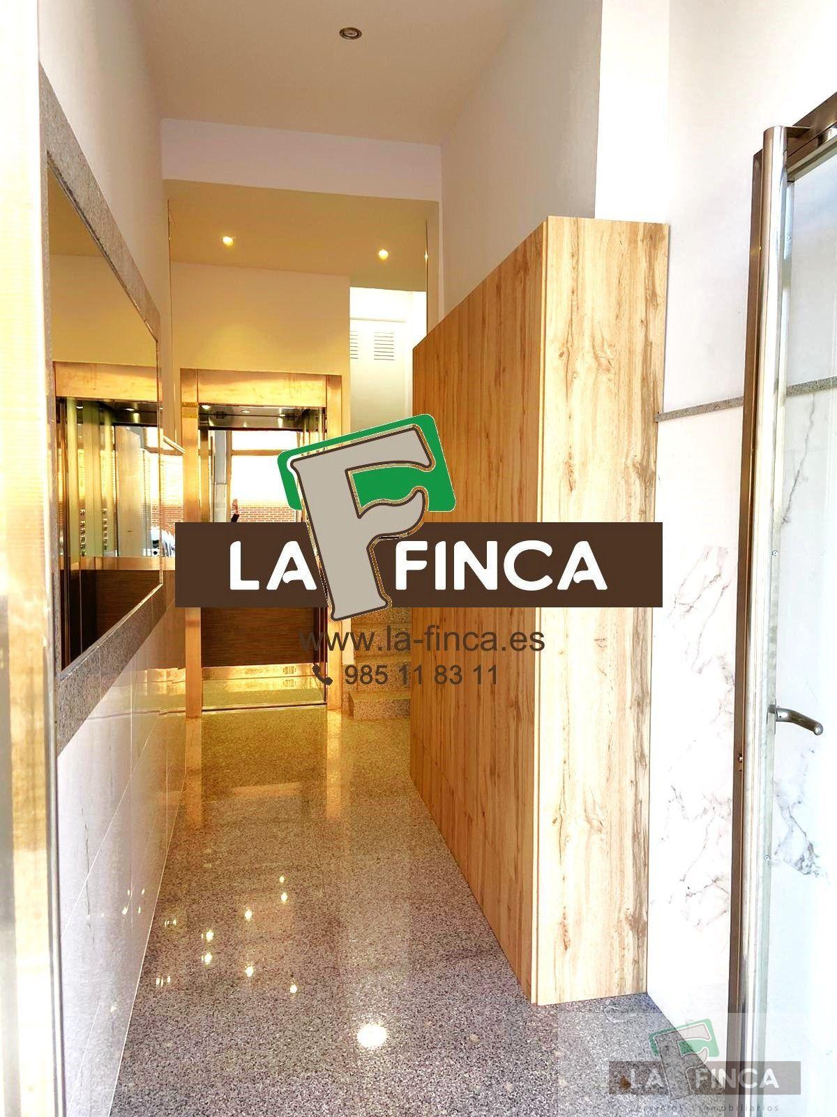 For sale of flat in León