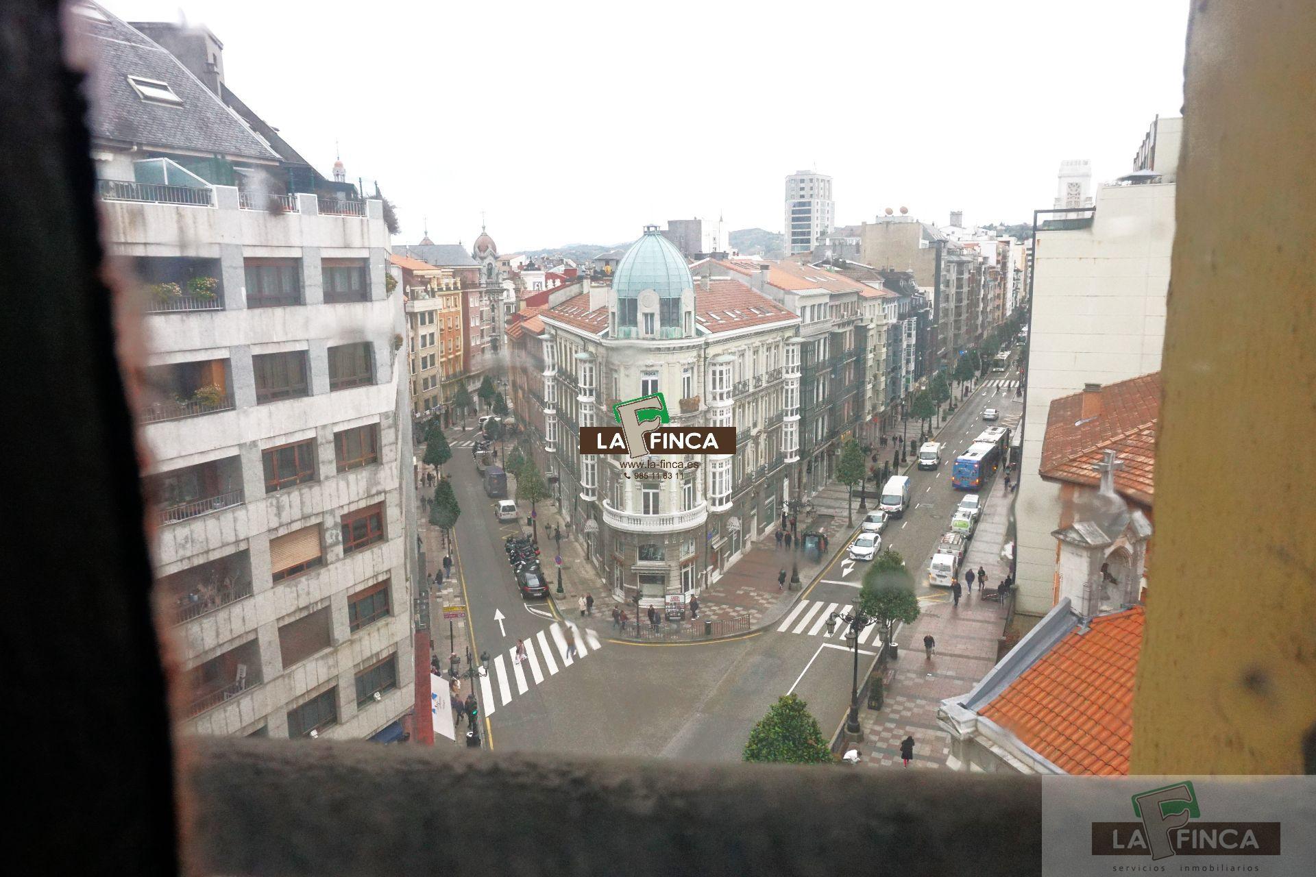 For sale of flat in Oviedo