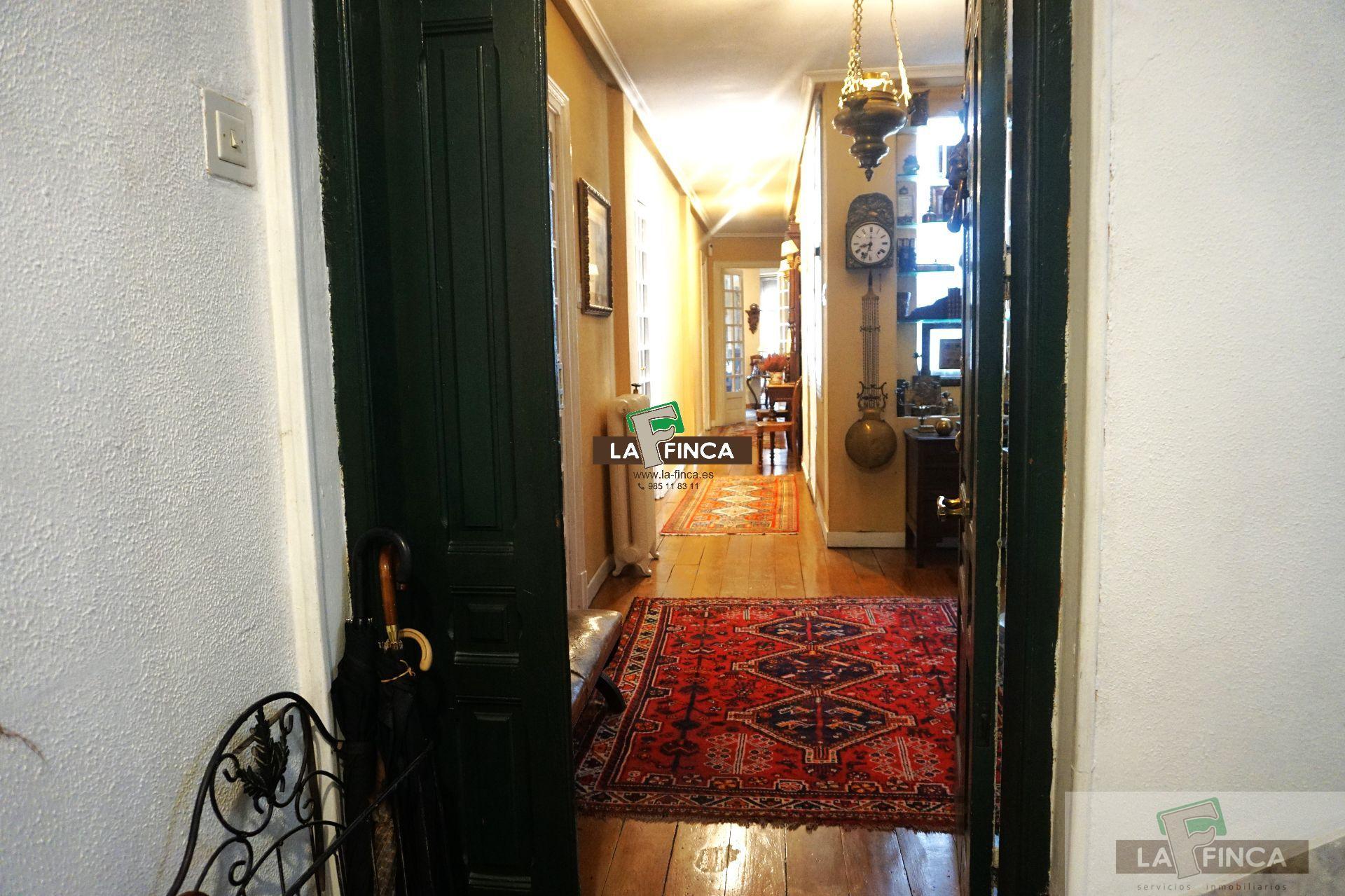 For sale of flat in Oviedo