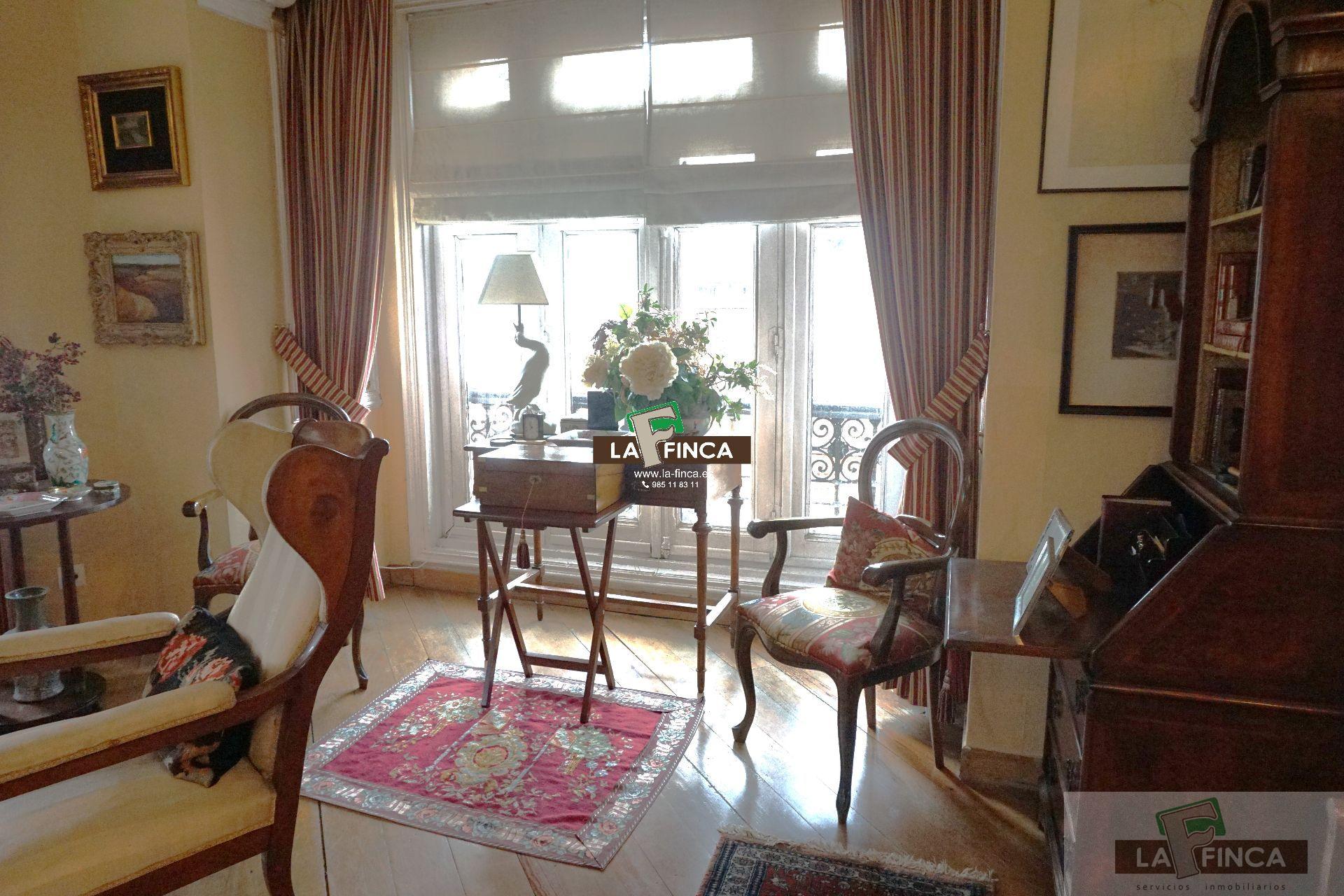 For sale of flat in Oviedo