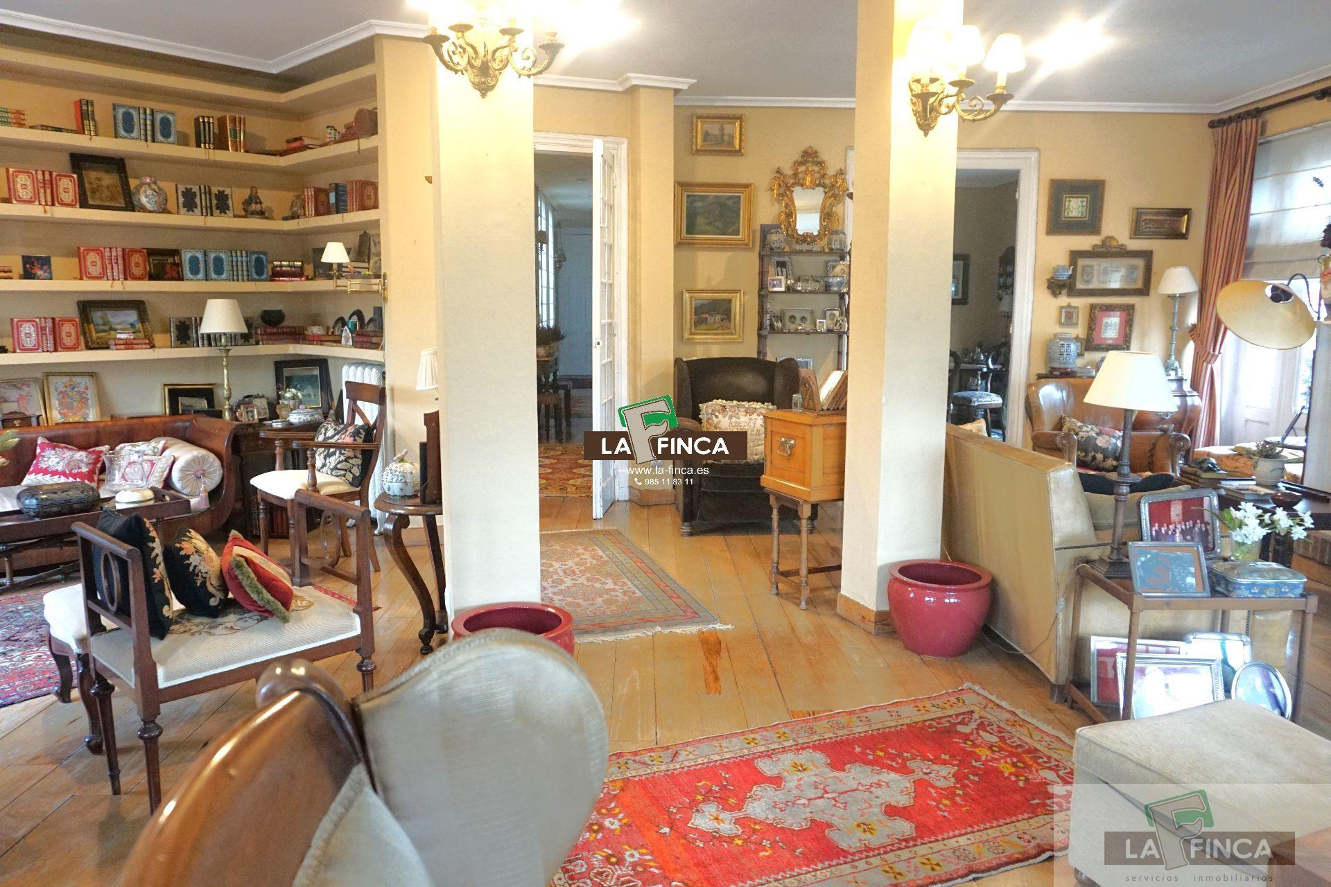 For sale of flat in Oviedo
