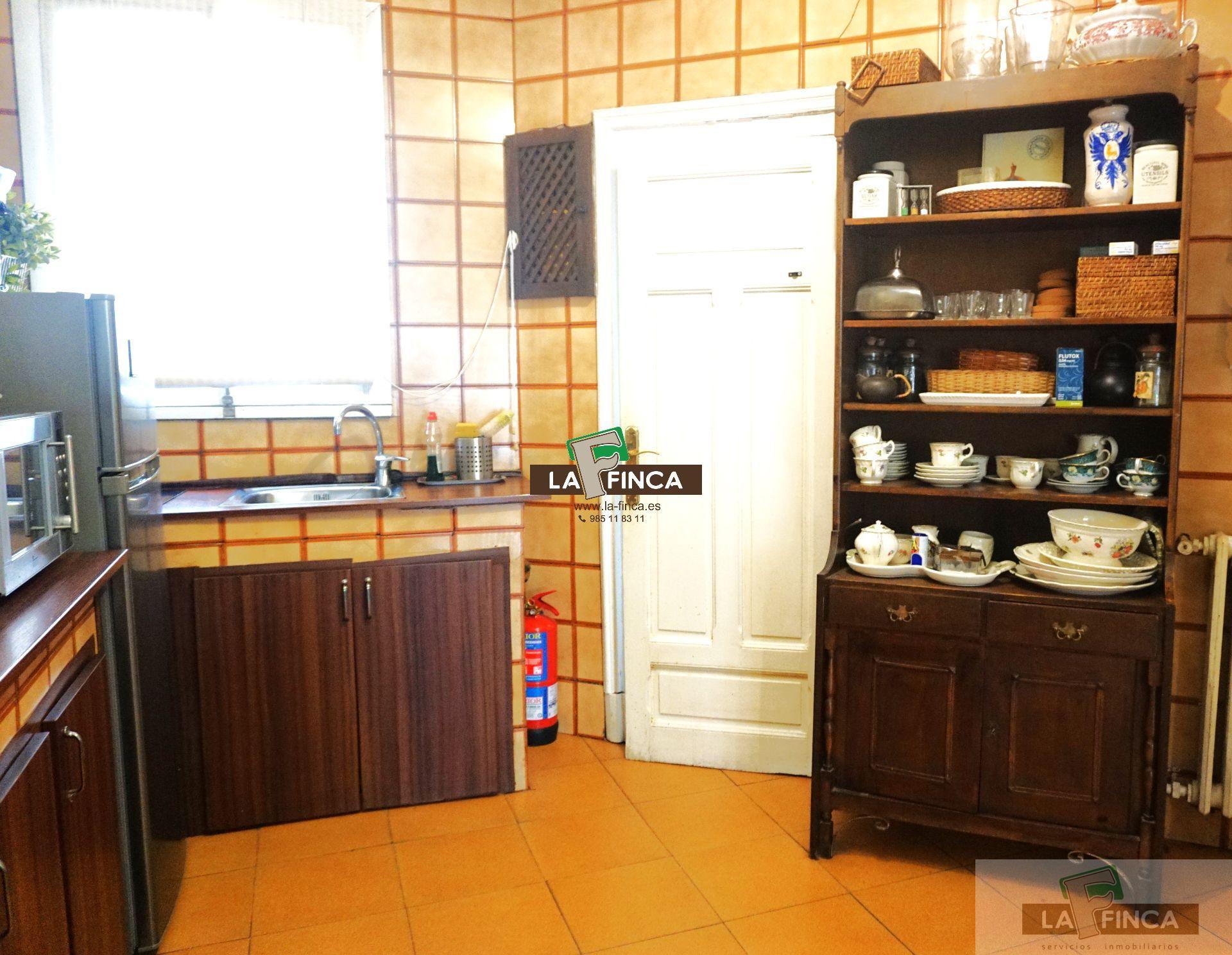 For sale of flat in Oviedo