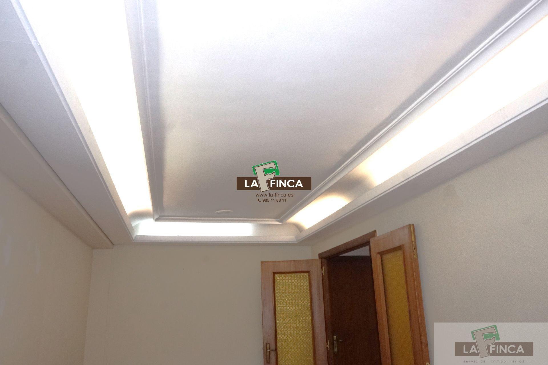 For sale of flat in Oviedo