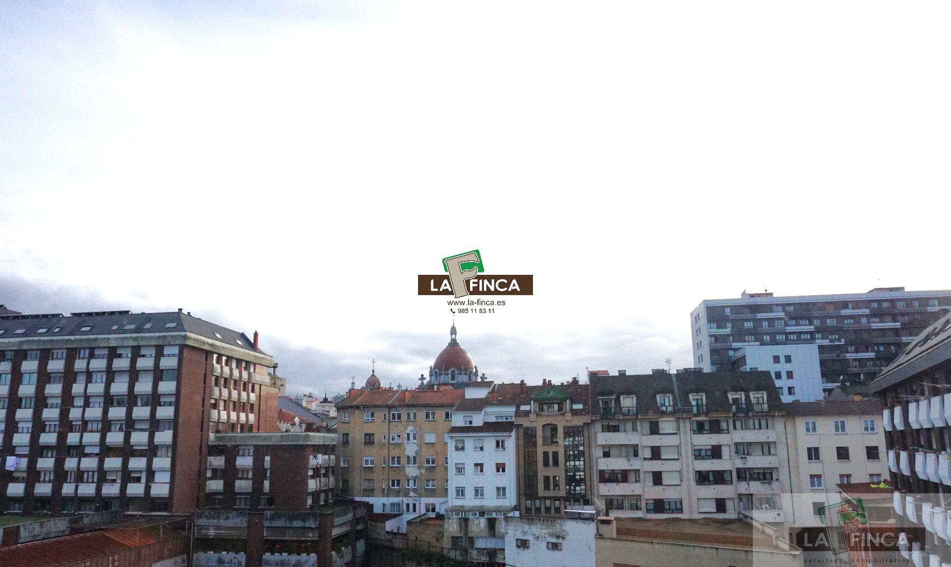For sale of flat in Oviedo