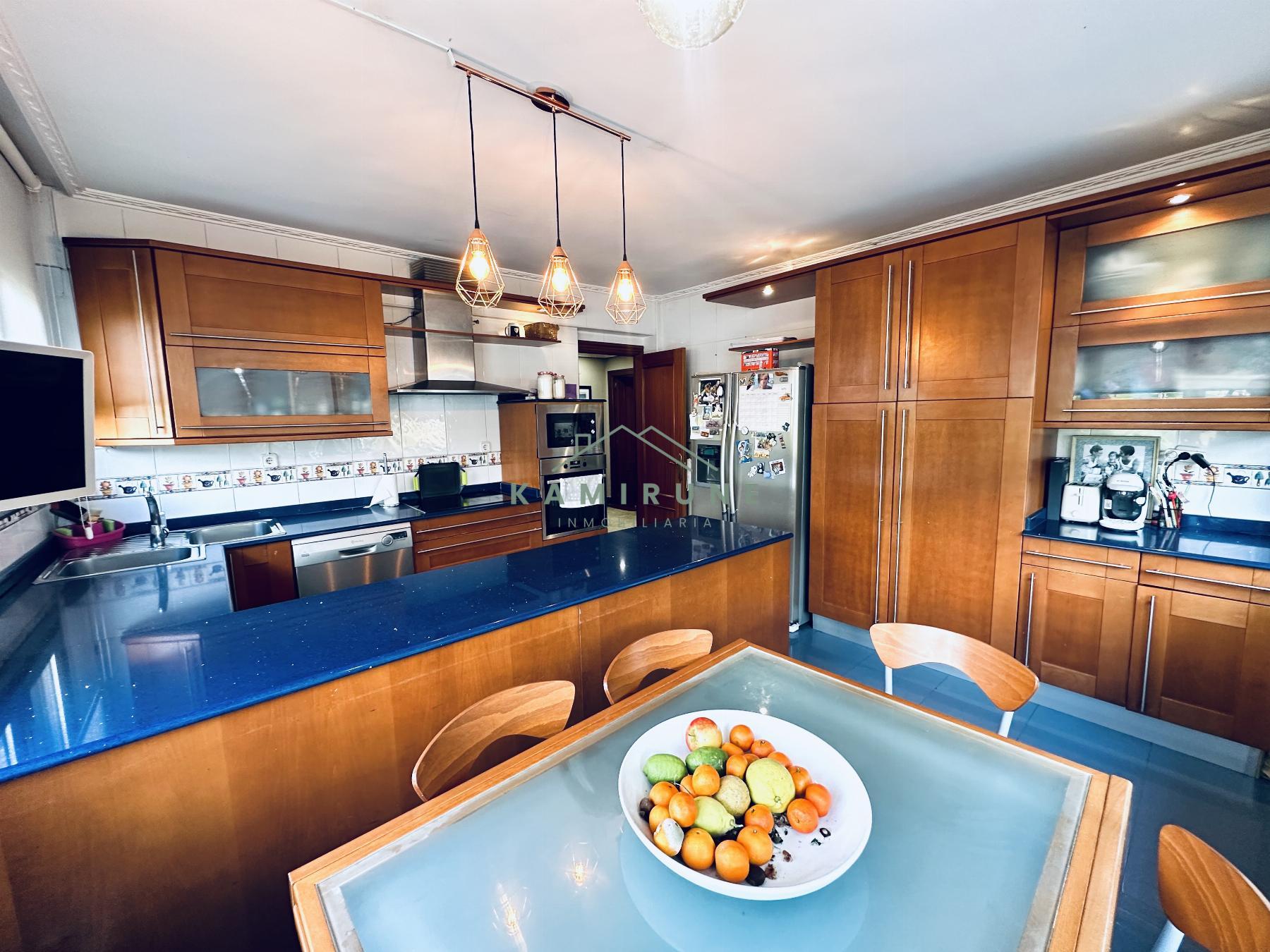 For sale of flat in Lezama