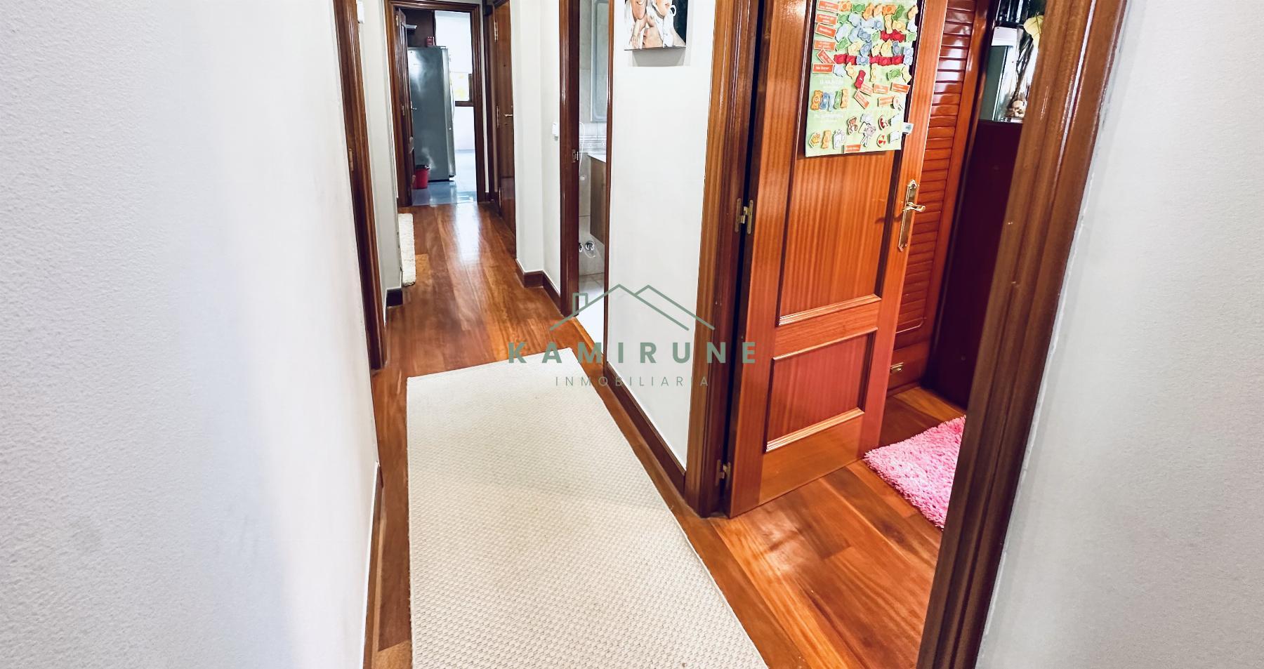 For sale of flat in Lezama