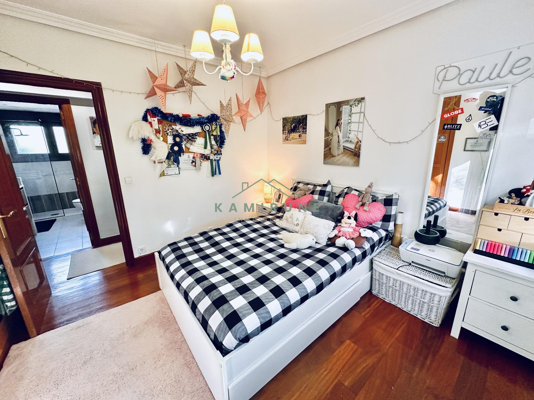 For sale of flat in Lezama