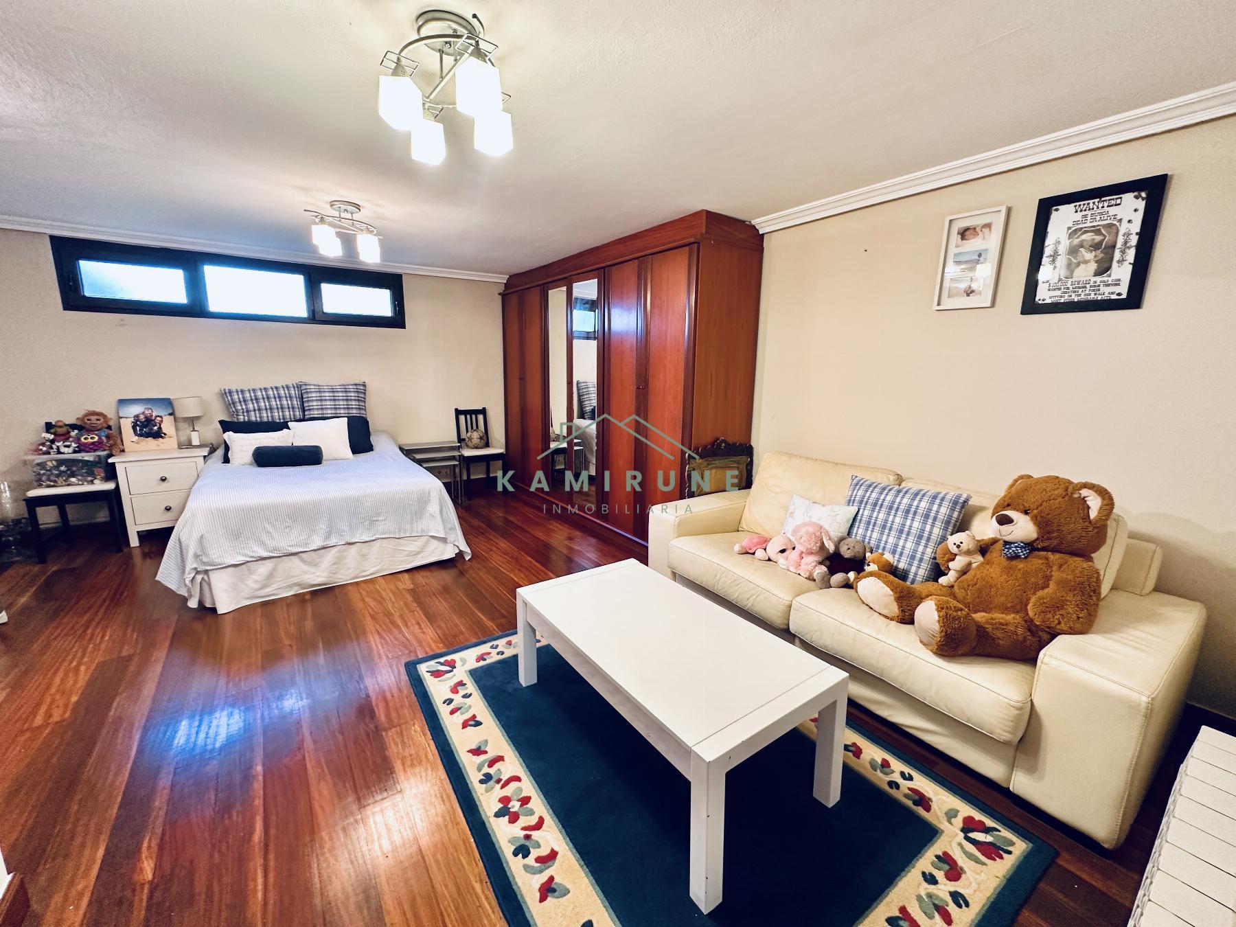 For sale of flat in Lezama