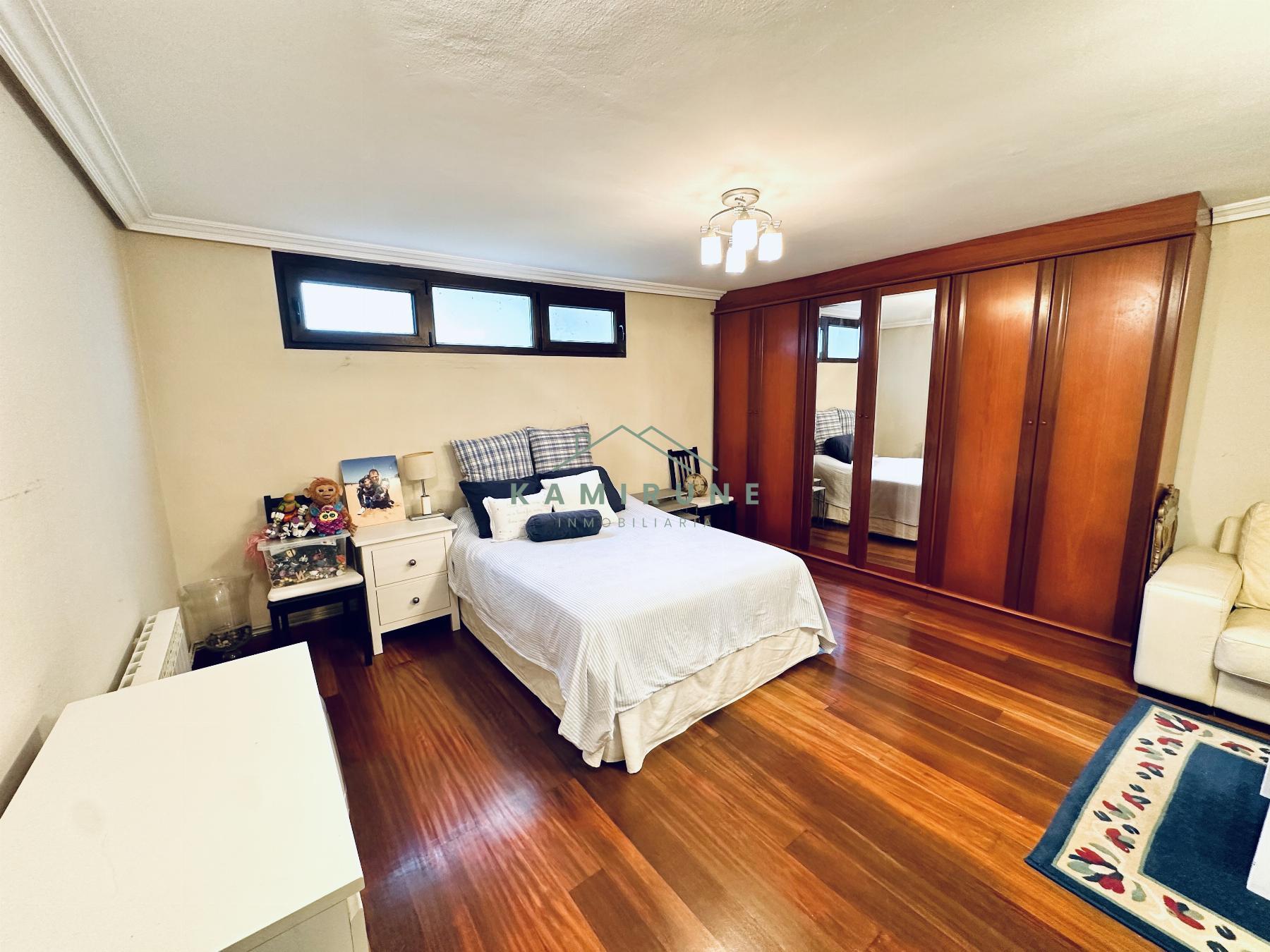 For sale of flat in Lezama