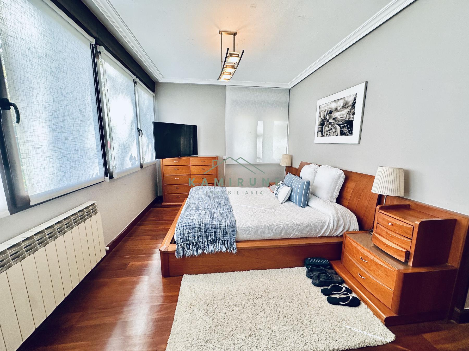For sale of flat in Lezama