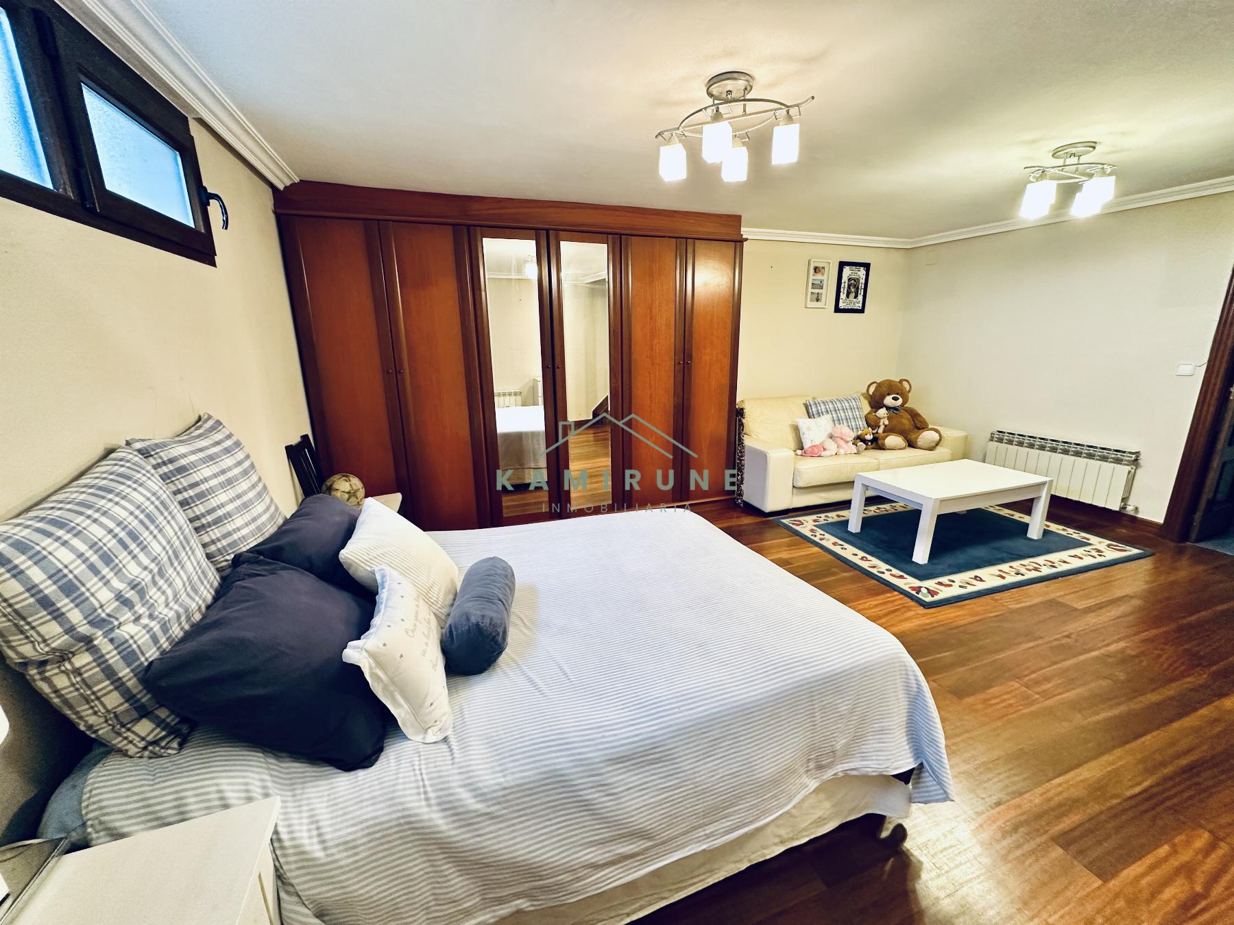 For sale of flat in Lezama