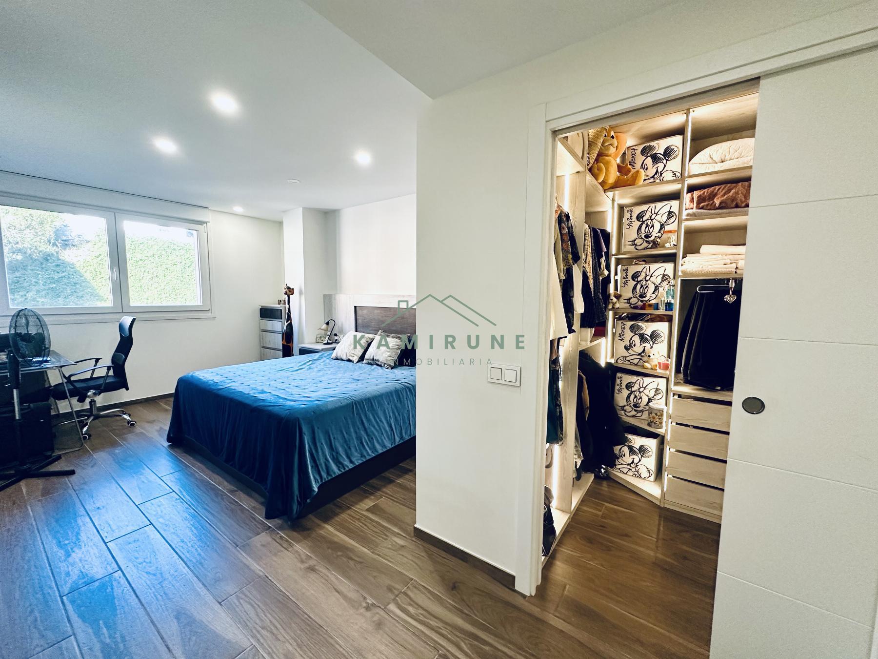 For sale of flat in Barakaldo