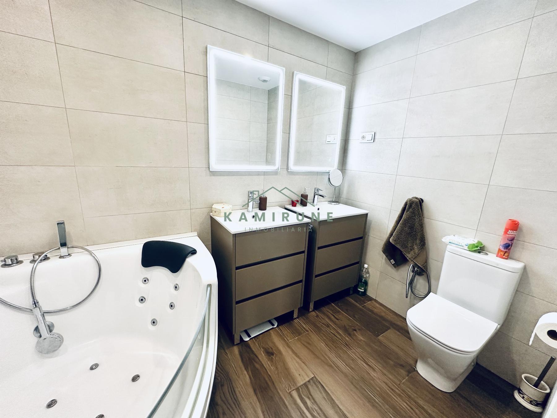 For sale of flat in Barakaldo