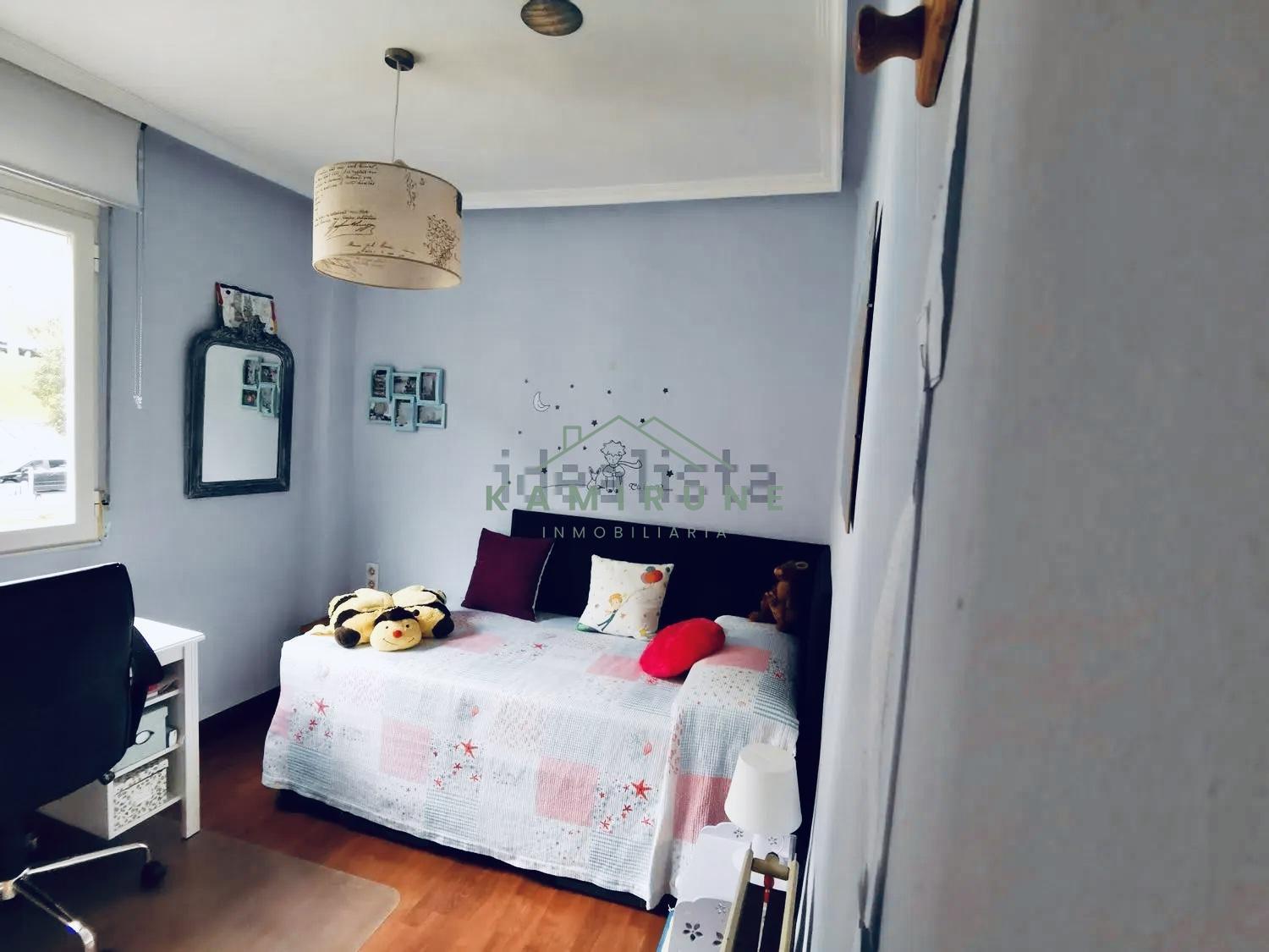 For sale of flat in Santurtzi