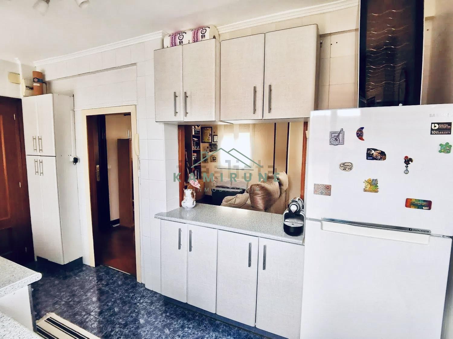 For sale of flat in Santurtzi