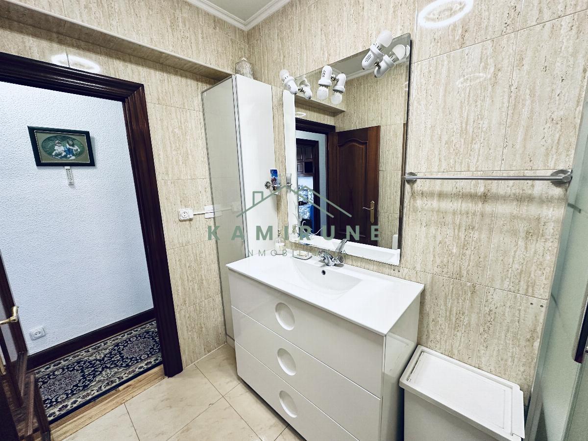 For sale of flat in Barakaldo