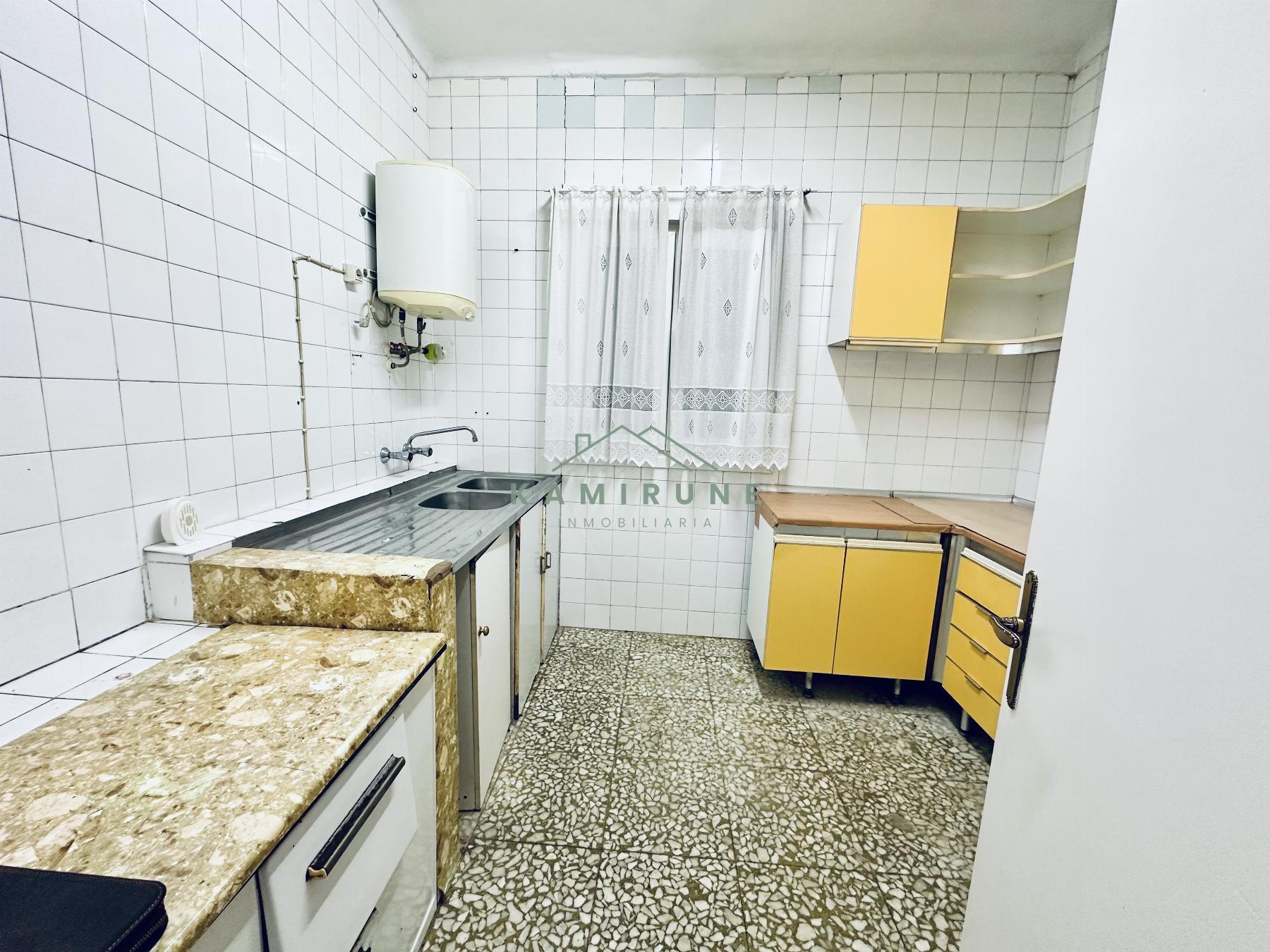 For sale of flat in Santurtzi