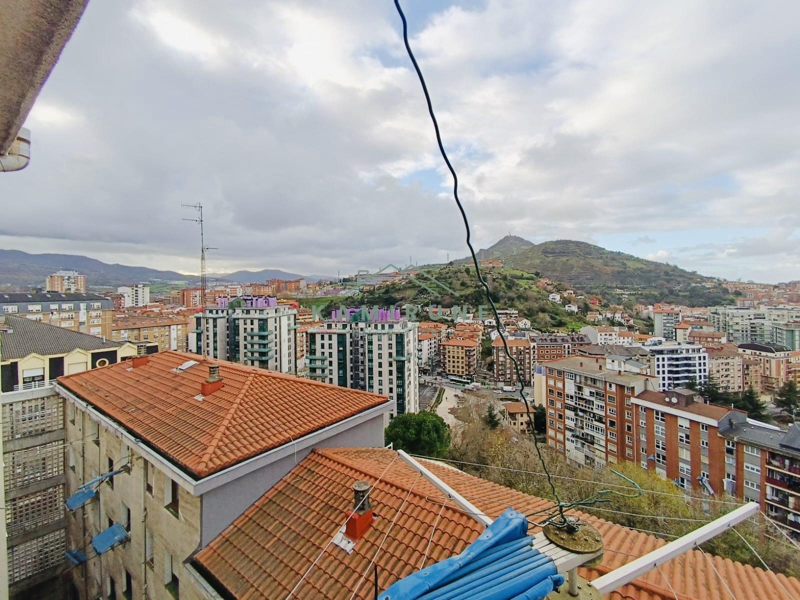 For sale of flat in Portugalete