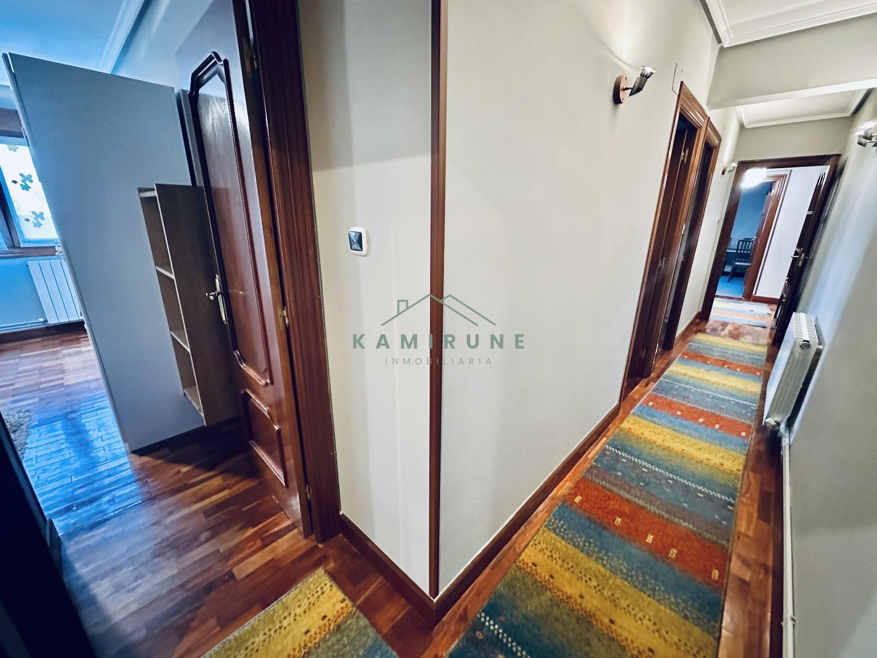For sale of flat in Basauri