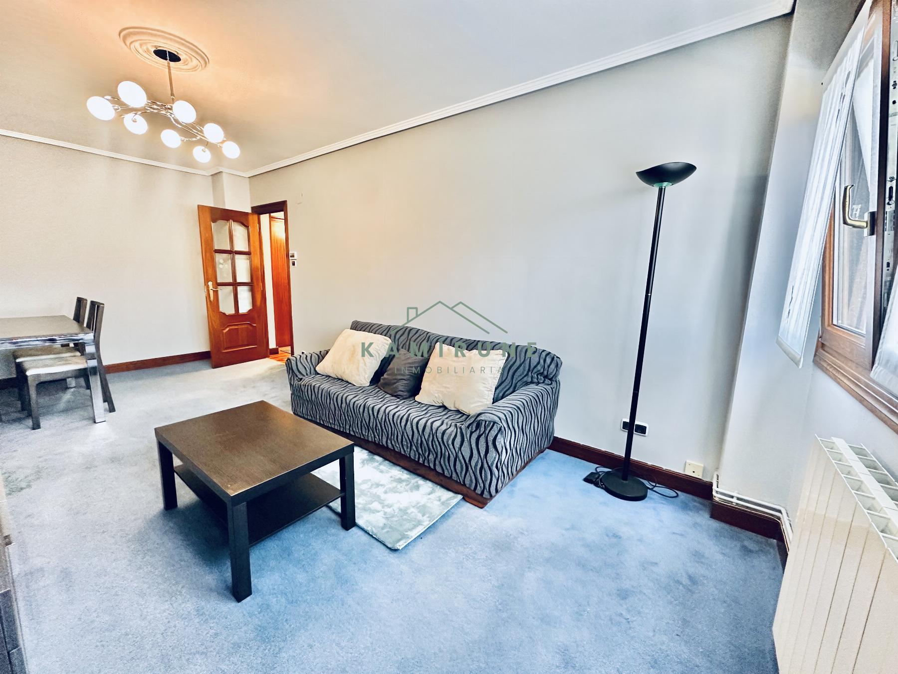 For sale of flat in Basauri