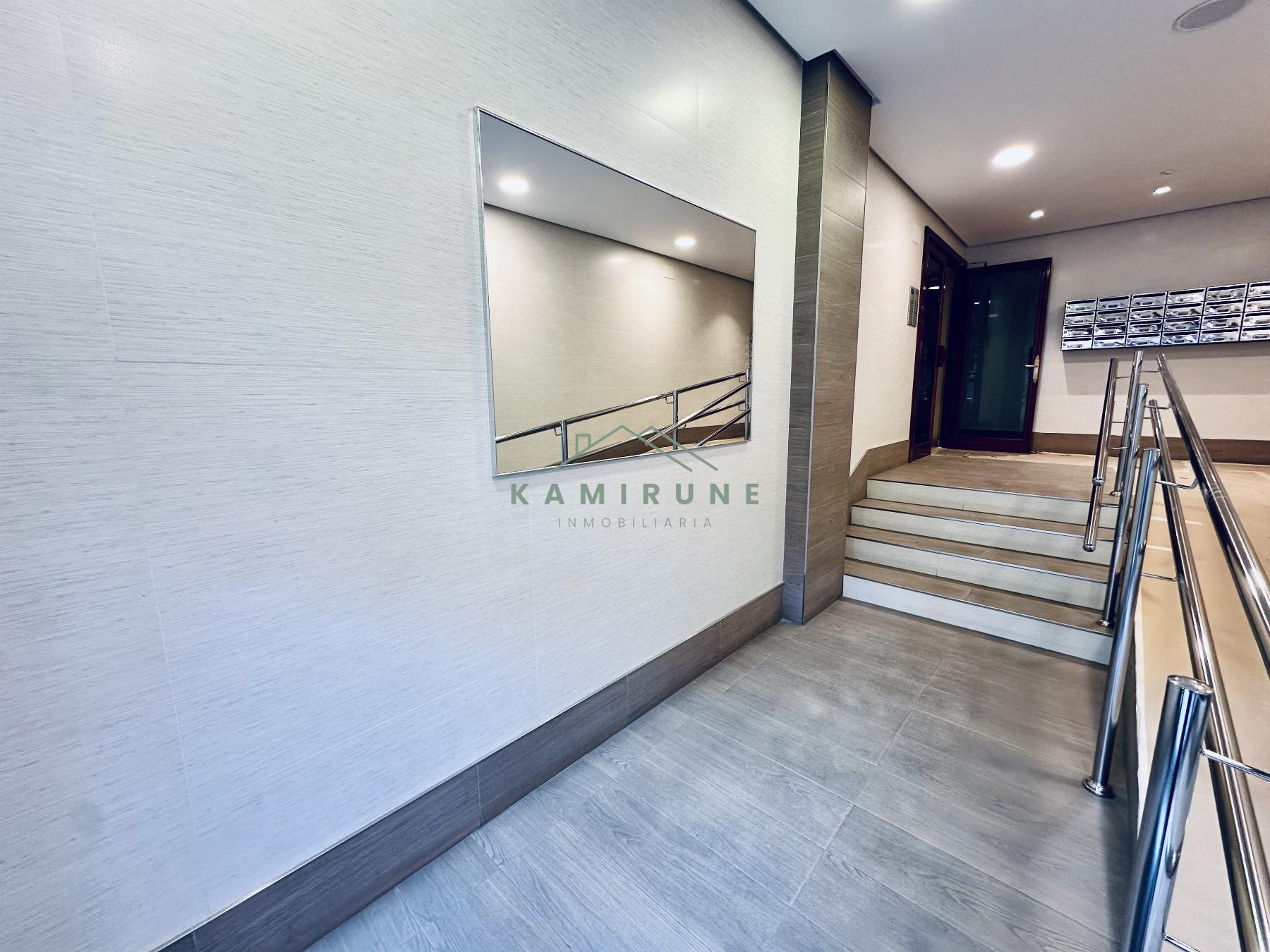 For sale of flat in Basauri