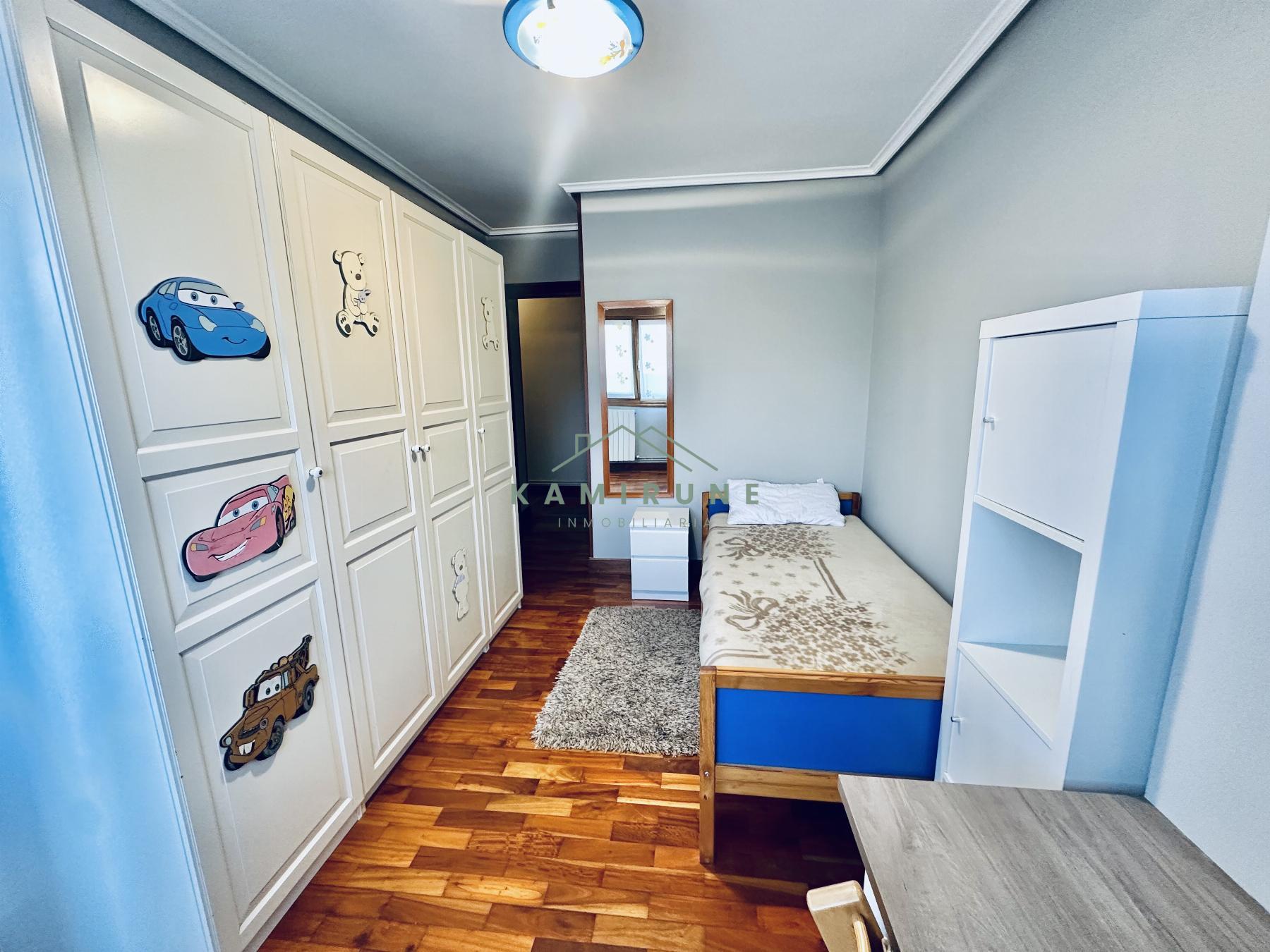 For sale of flat in Basauri
