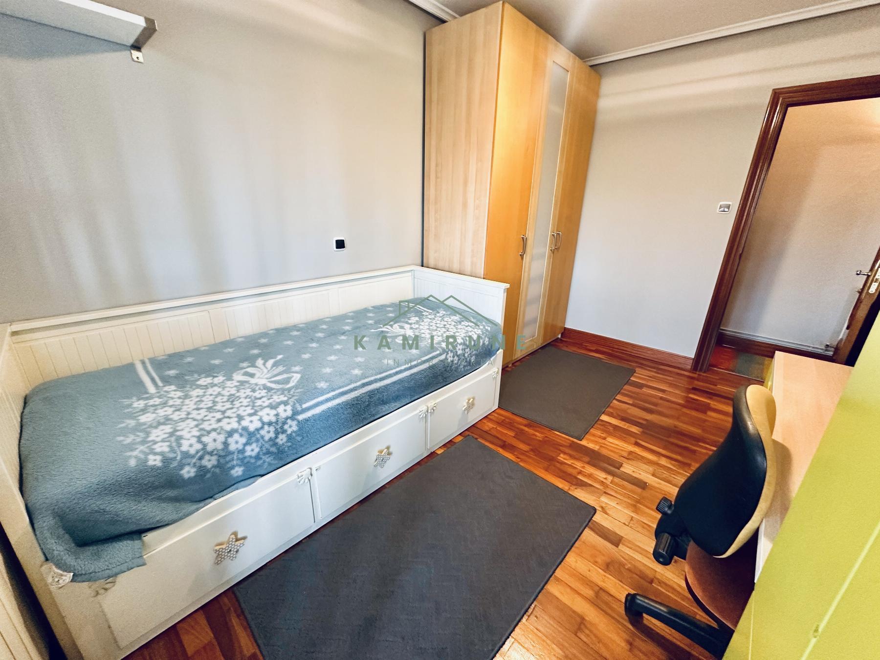 For sale of flat in Basauri