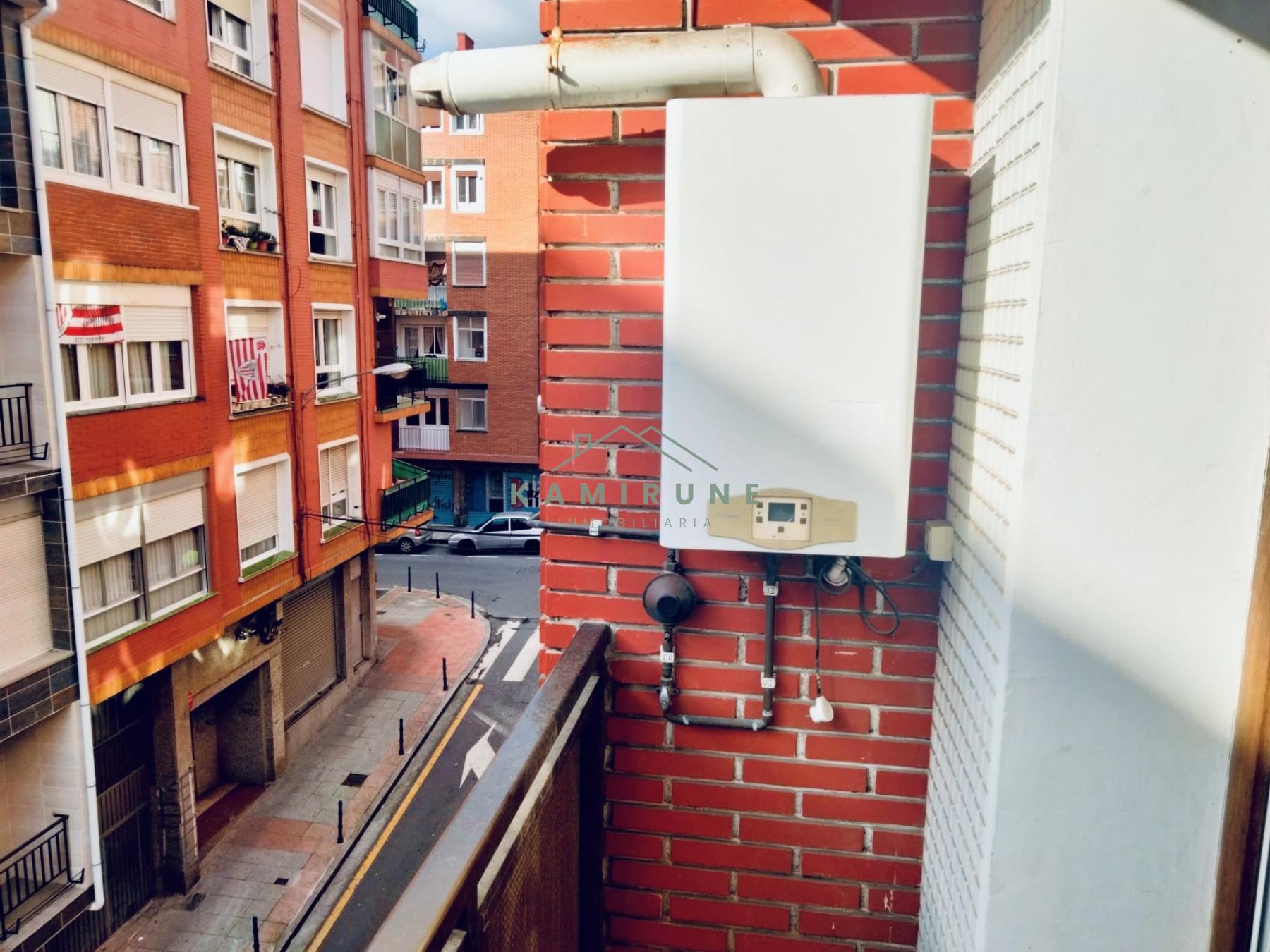 For sale of flat in Portugalete