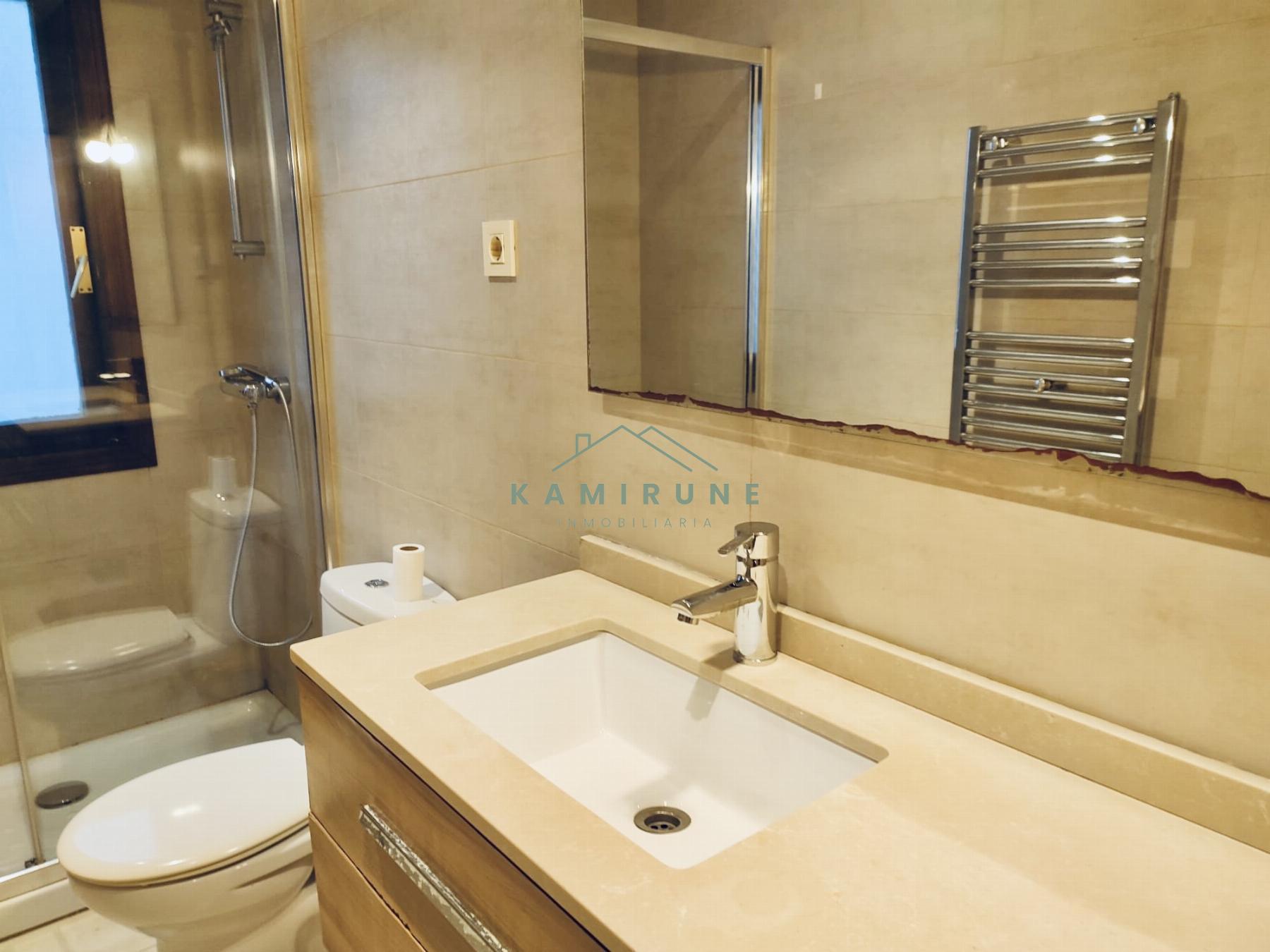 For sale of flat in Portugalete